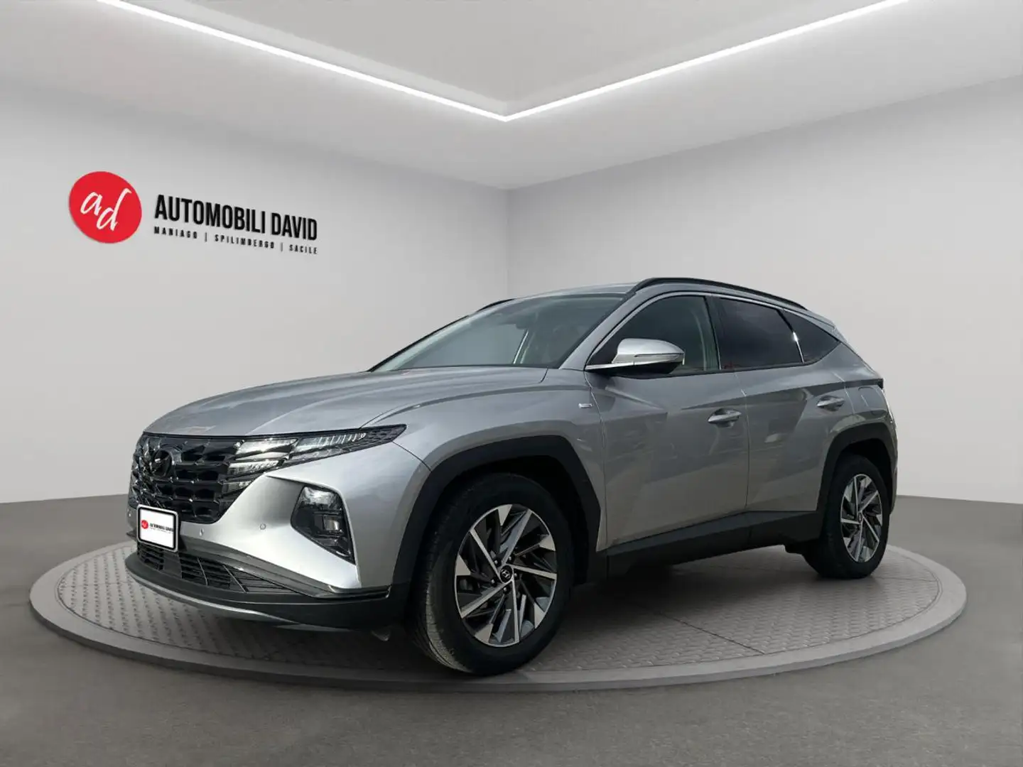 Hyundai TUCSON 1.6 CRDI 48V DCT XLine Silber - 1