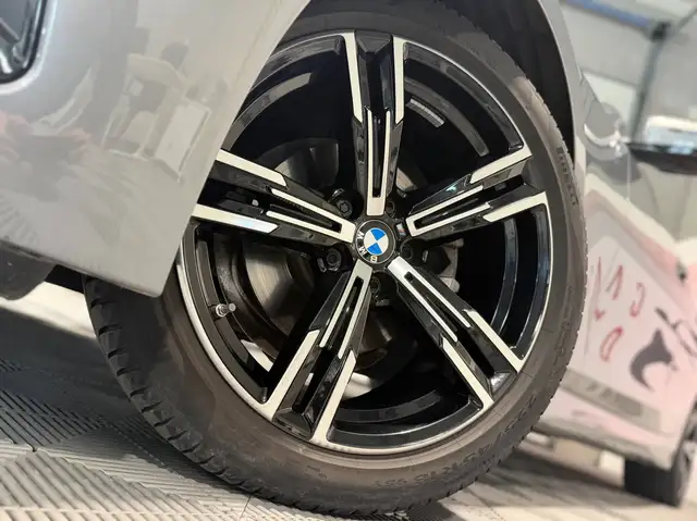 BMW M view 8