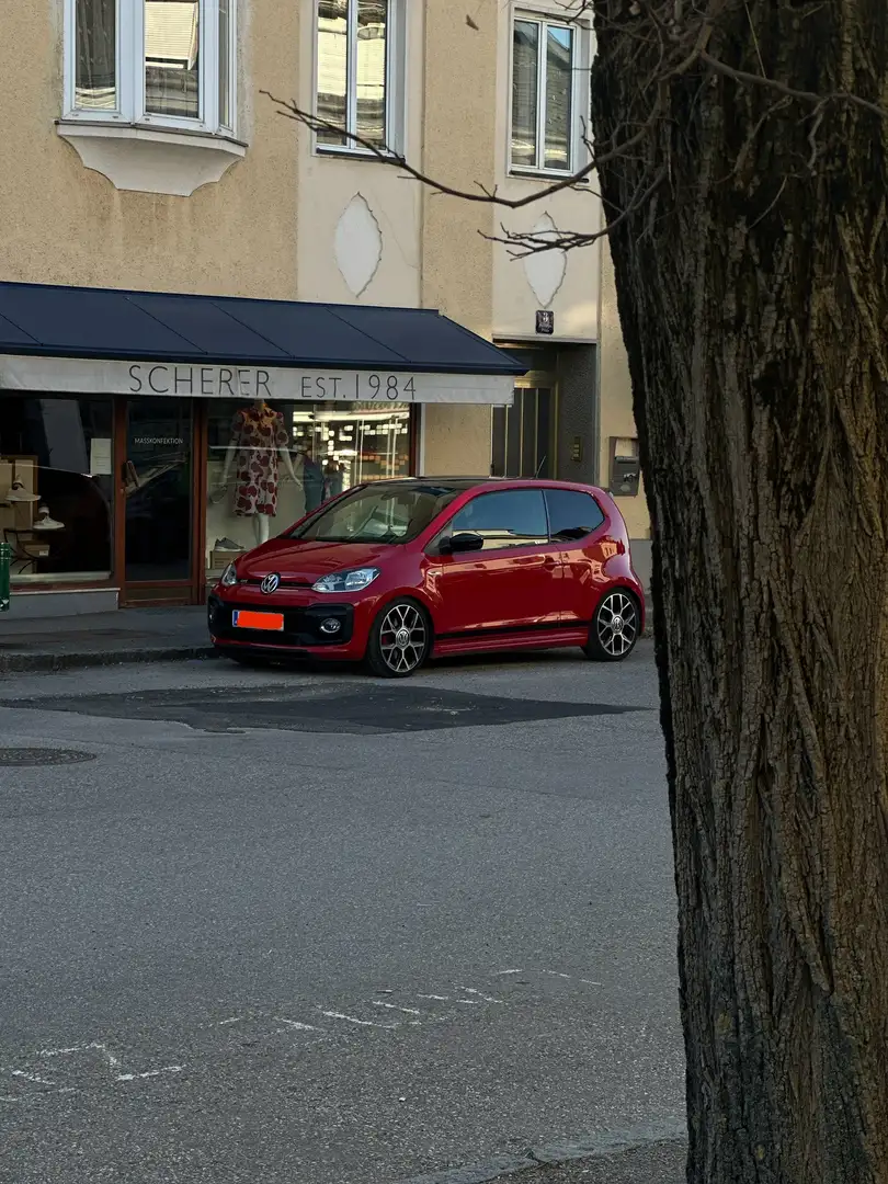 Volkswagen up! GTI - 1