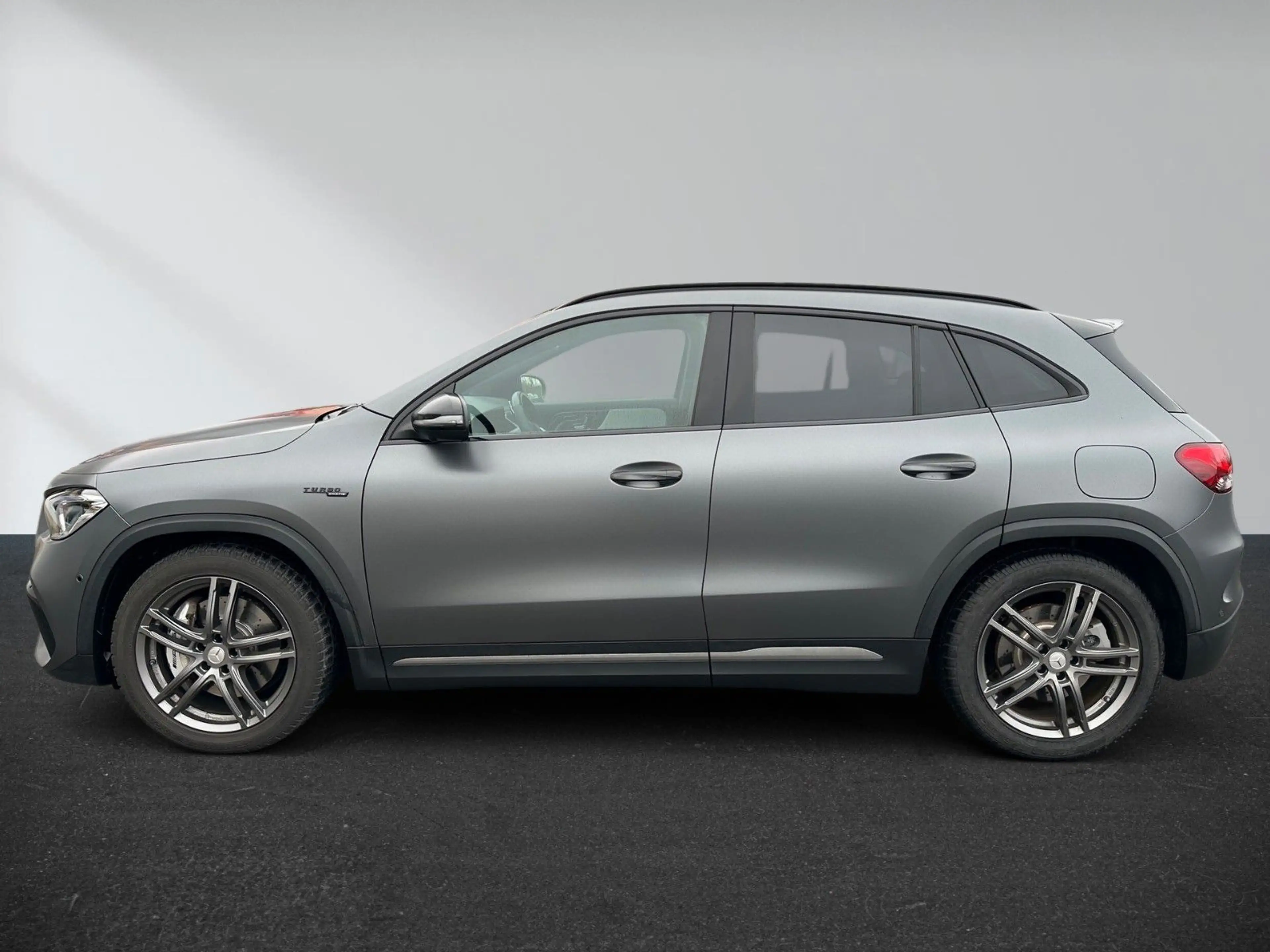 Mercedes-Benz GLA 35 AMG AMG GLA 35 4Matic AMG Speedsh. DCT8G  SR+WR Pano — photo 9