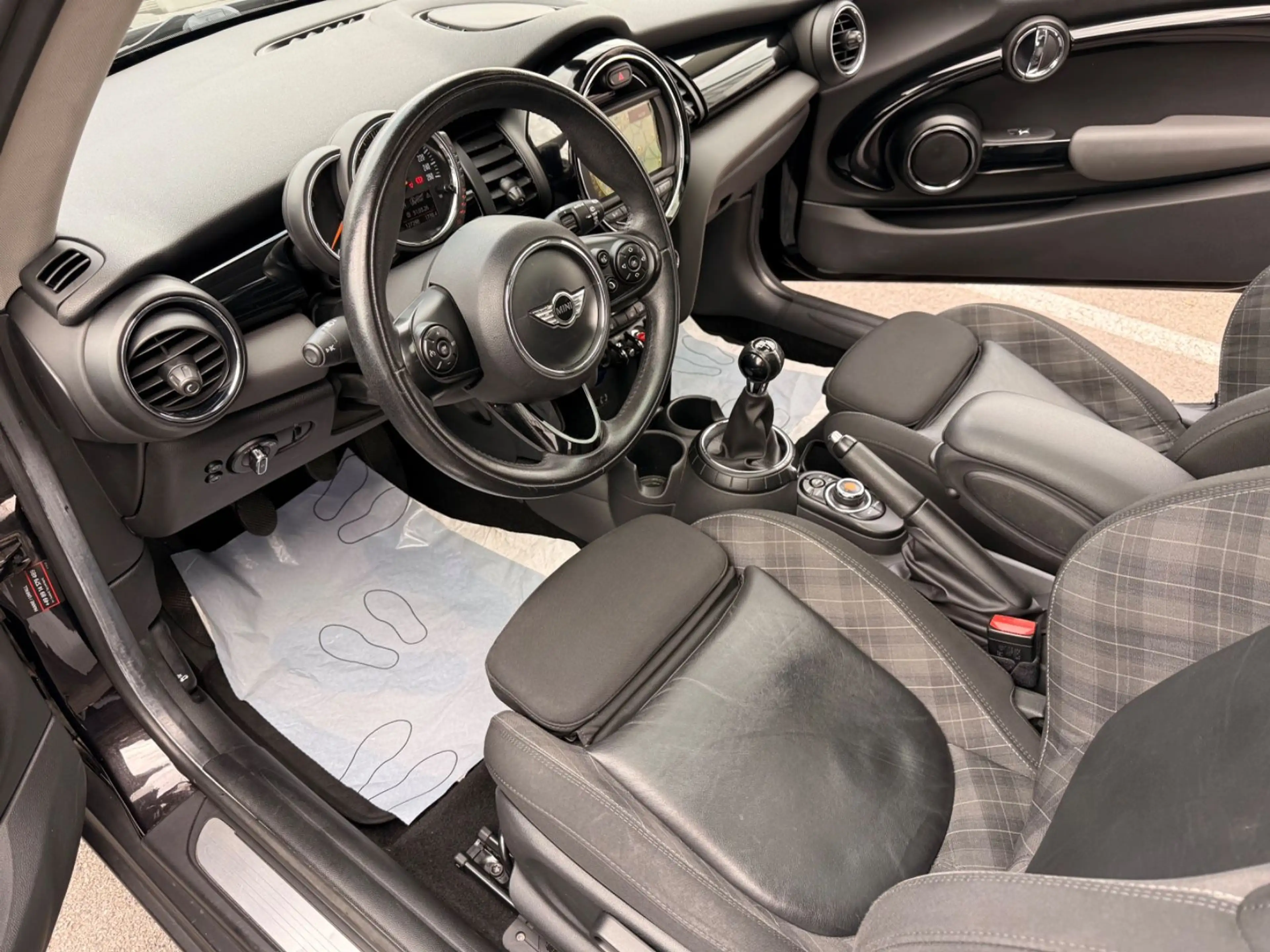 MINI Cooper D 2.HD*PANO*LED*NAVI*LEDER*TOP — photo 12