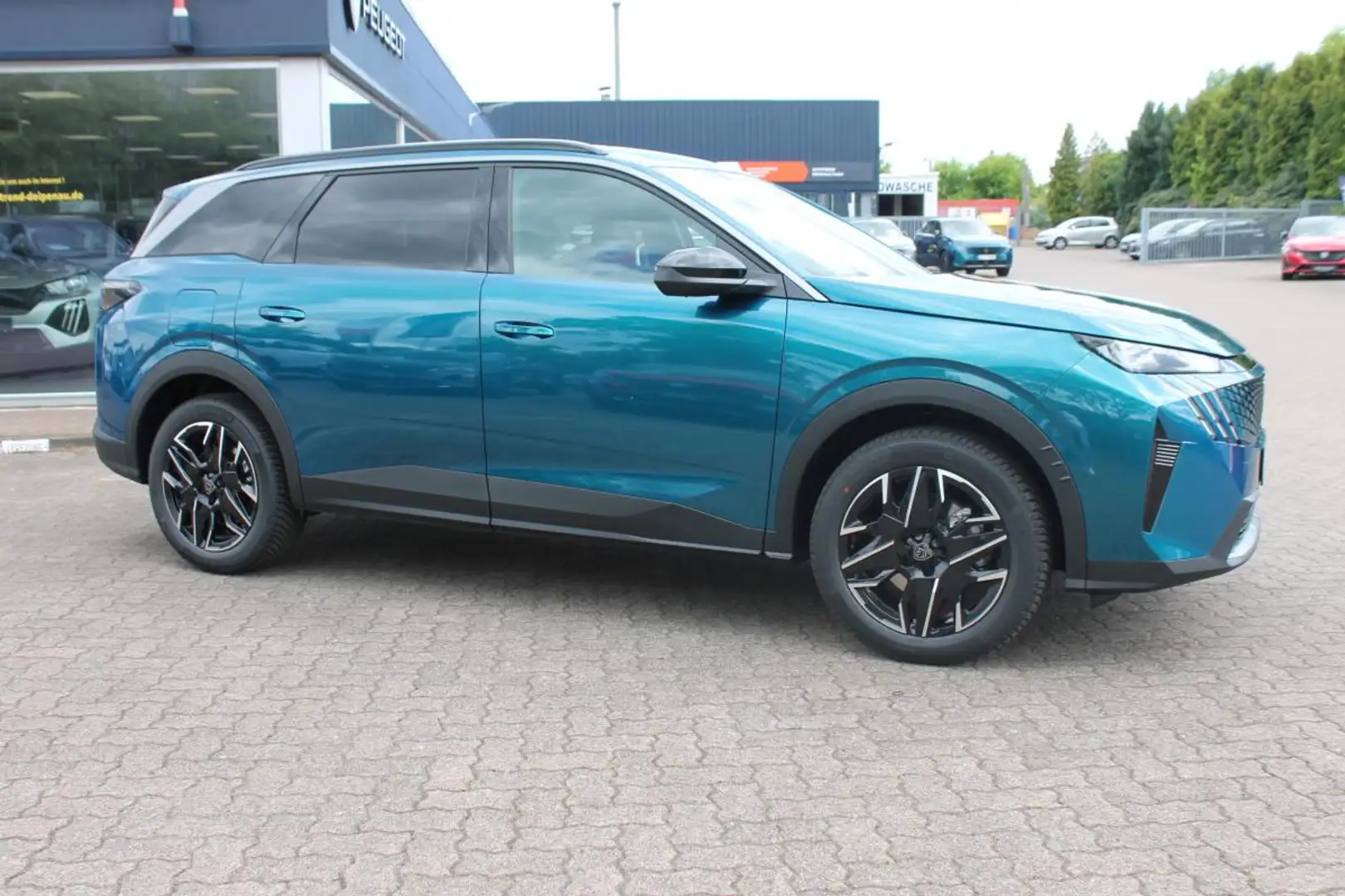Peugeot 5008 Allure Hybrid 145 e-DSC Blau - 2