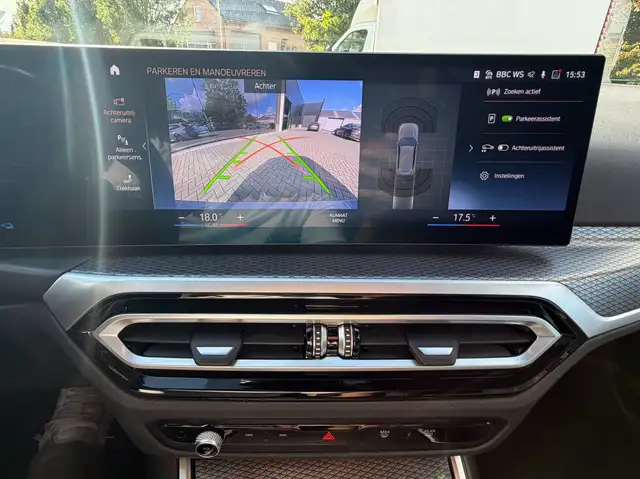 BMW 3 Series view 15