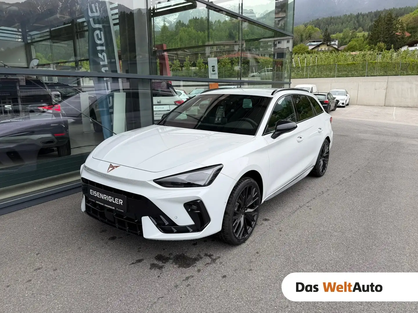 CUPRA Leon 2.0 TSI DSG 4Drive Weiß - 1