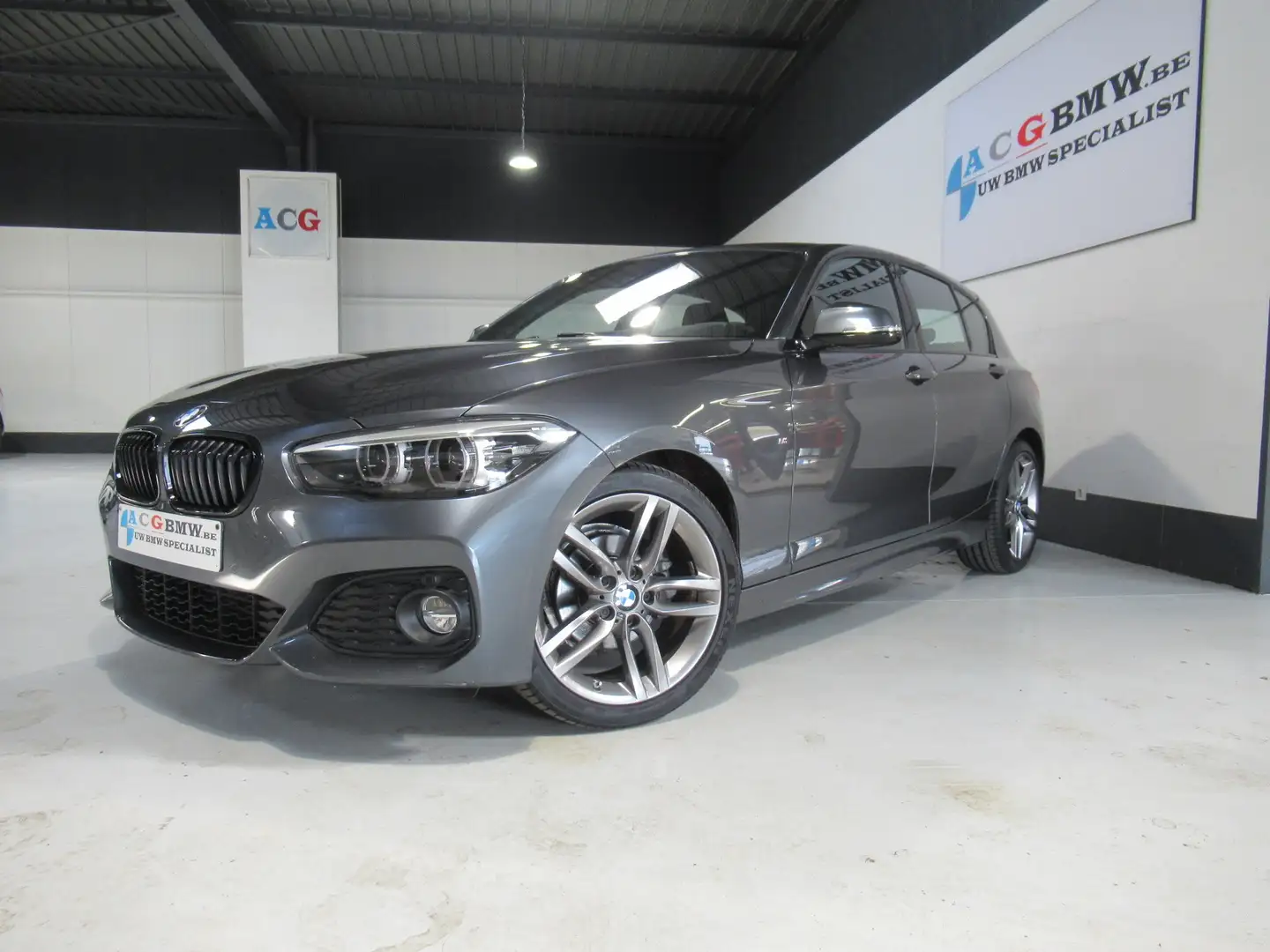 BMW 118 i Aut M Pack Full LED Navi Pro Leder HiFi DAB Carp Gris - 2
