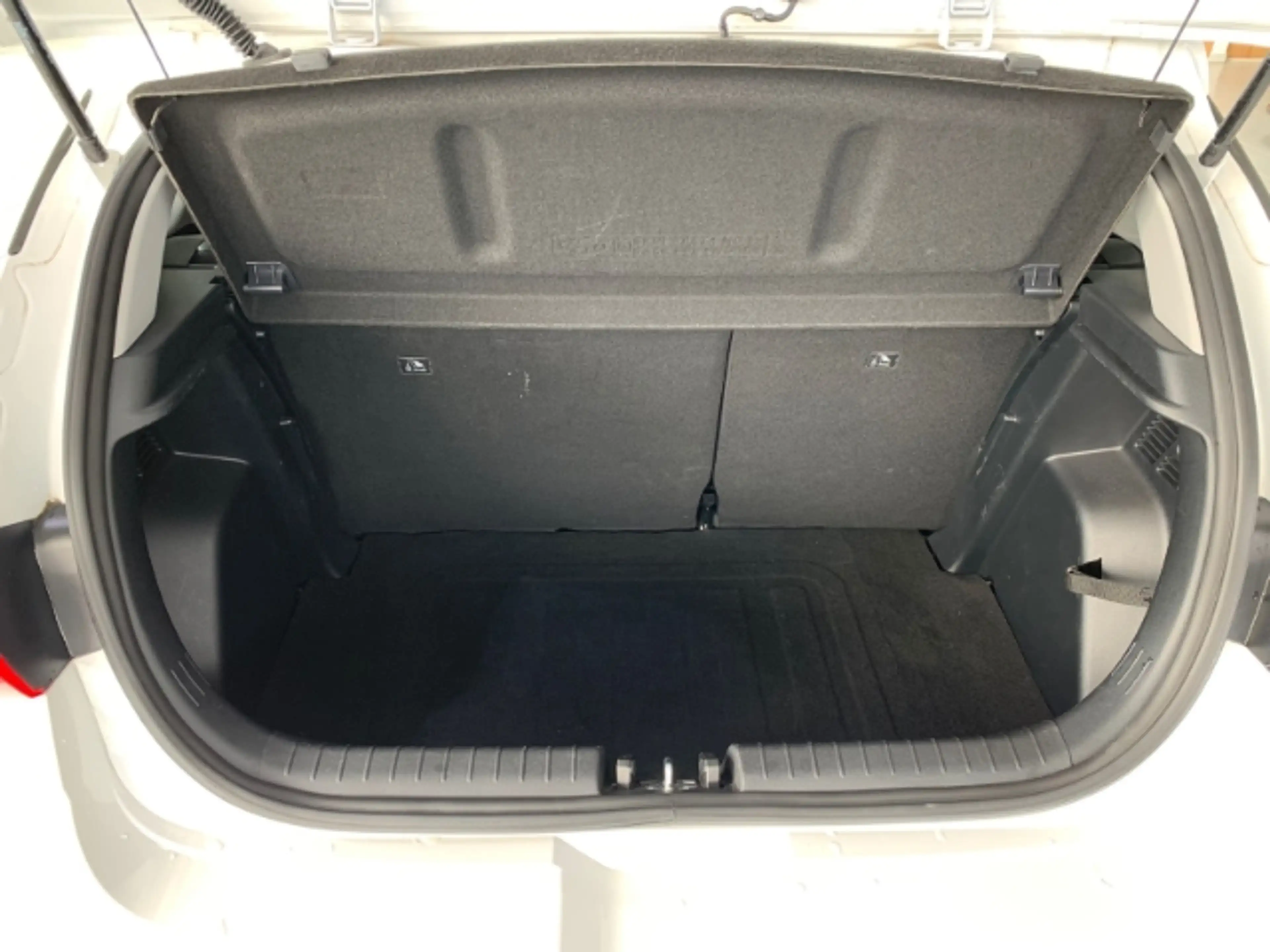 Hyundai i20 FL 1.2 Benzin (79 PS) 5-MT 2WD Select — photo 7