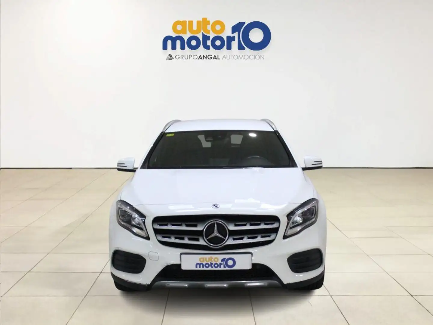 Mercedes-Benz GLA 200 d - 2