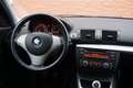 BMW 116 1-serie 116i + NIEUWE DISTR. / CLIMATE CONTROL Schwarz - thumbnail 25