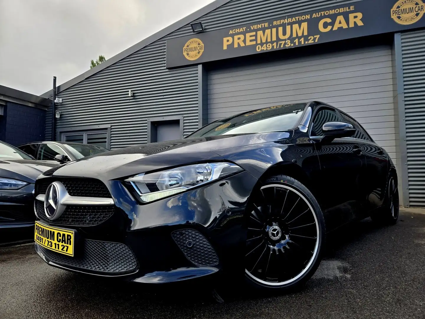 Mercedes-Benz A 180 🔺A180*LOOK*AMG*CUIR NOIR*CAR PLAY*CUIR🔺 Noir - 1