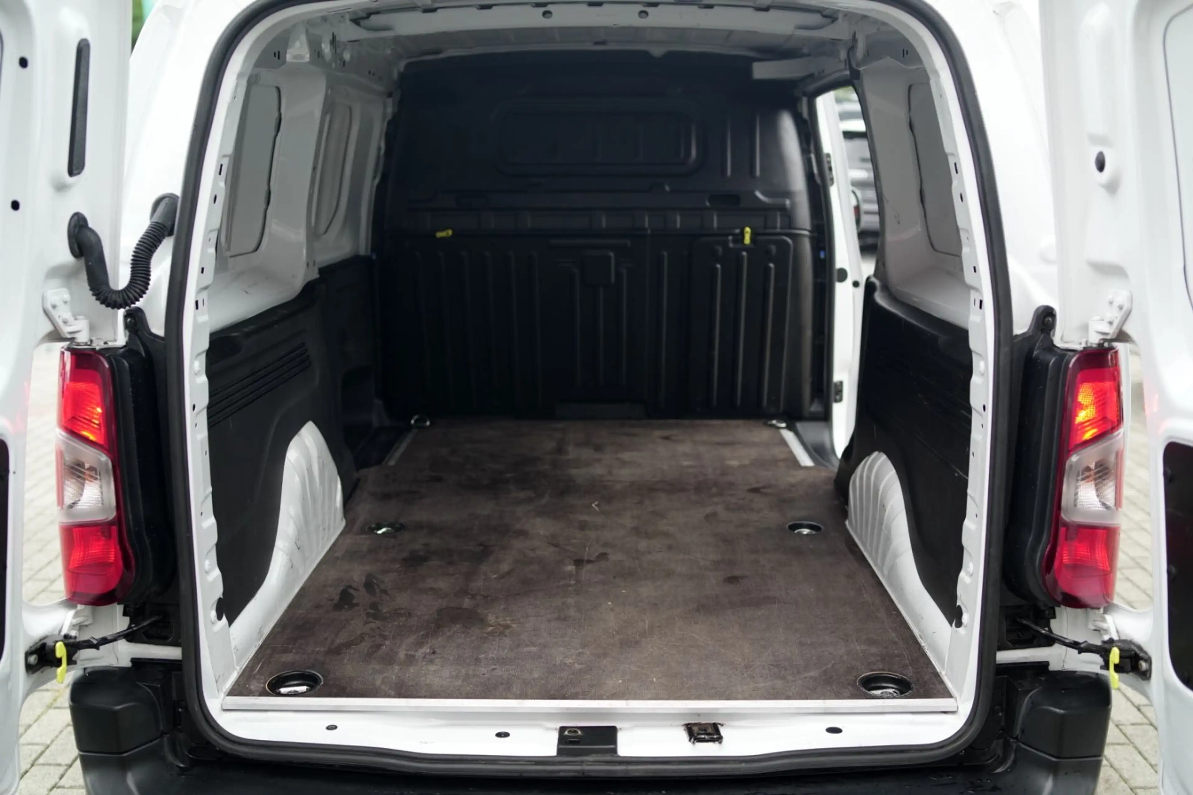 Opel Combo E Cargo erhöhte Nutzlast XL Tempomat PDC — photo 8