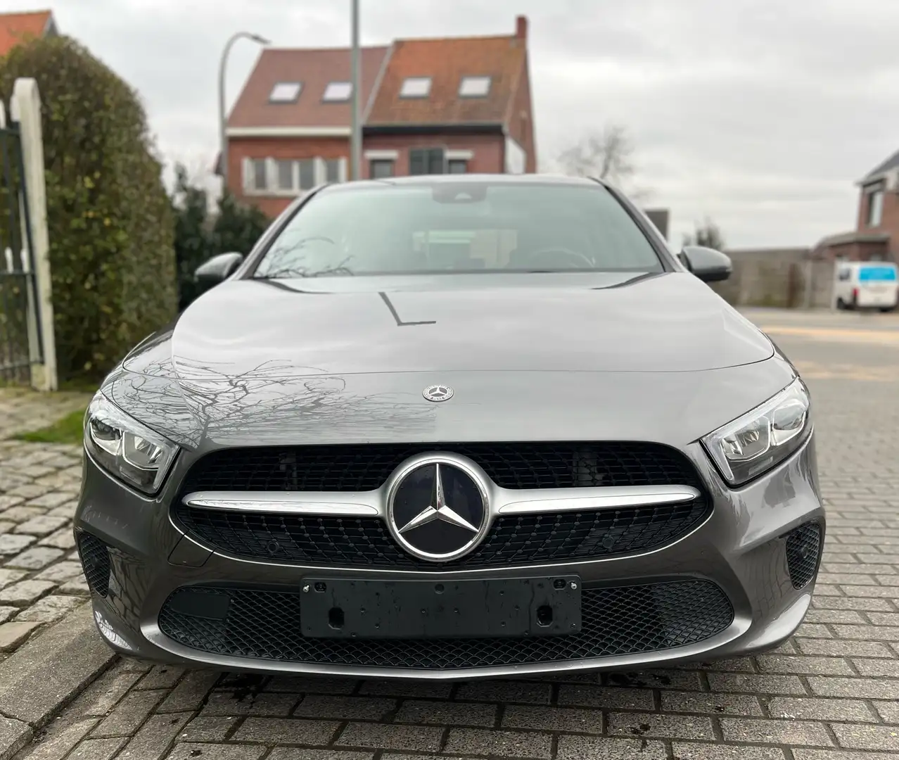 Mercedes-Benz A 200 Business Solution (EU6d-TEMP) Grijs - 2