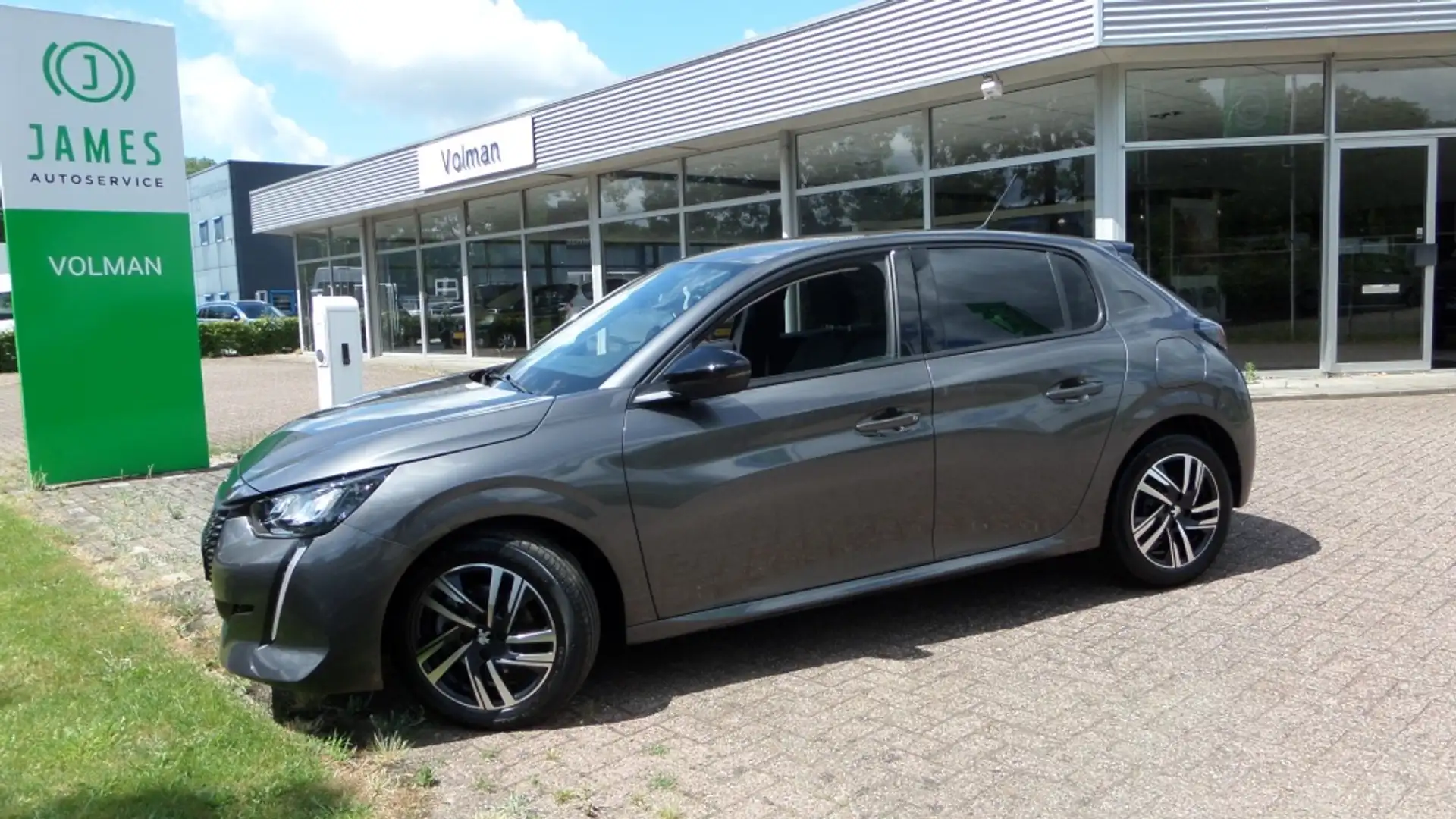 Peugeot 208 1.2 Pure Tech 100 Allure, Navi by Carplay, Camera, Grijs - 1