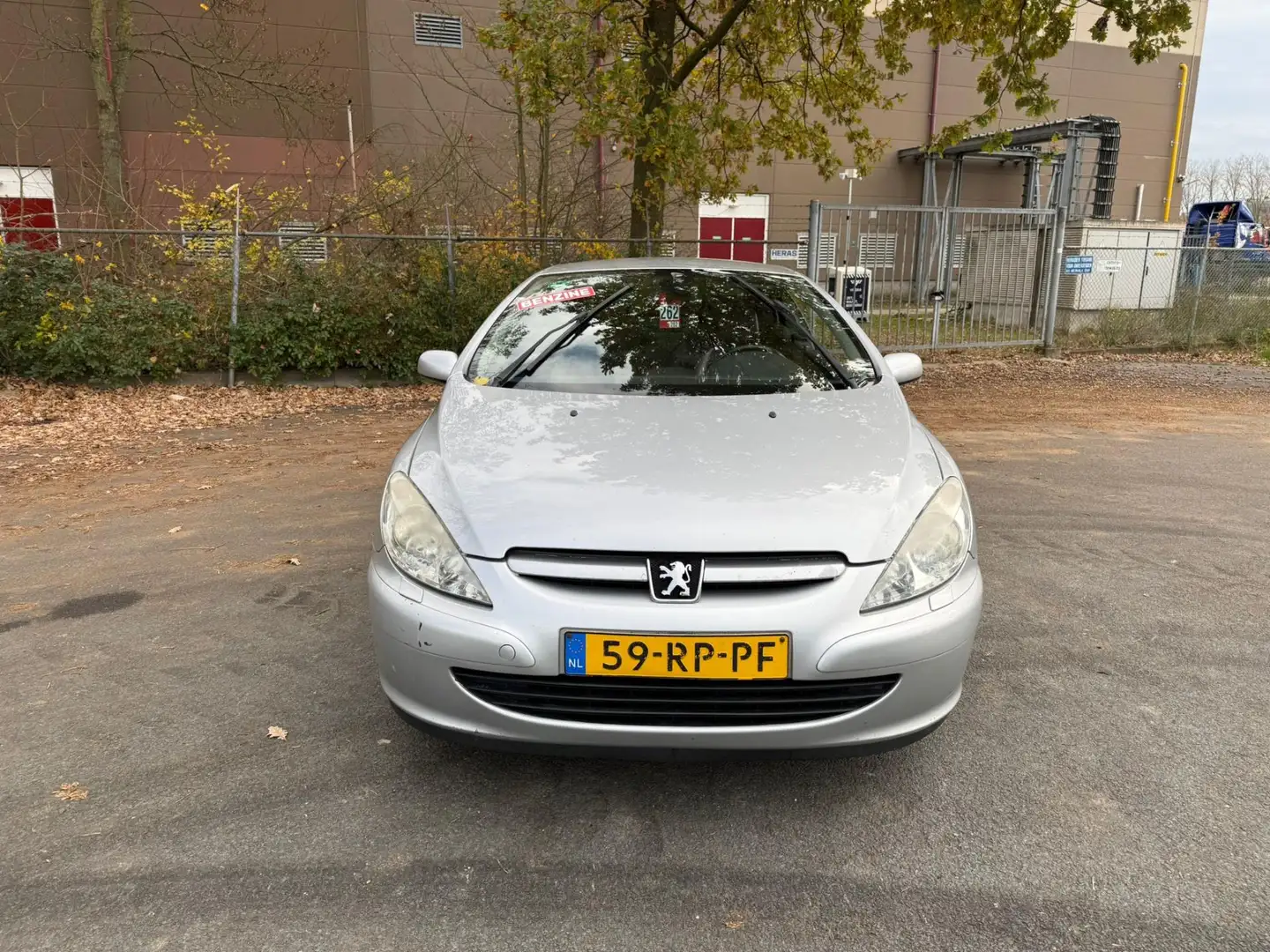 Peugeot 307 CC 2.0-16V ZO WEG PRIJSJE Gris - 2