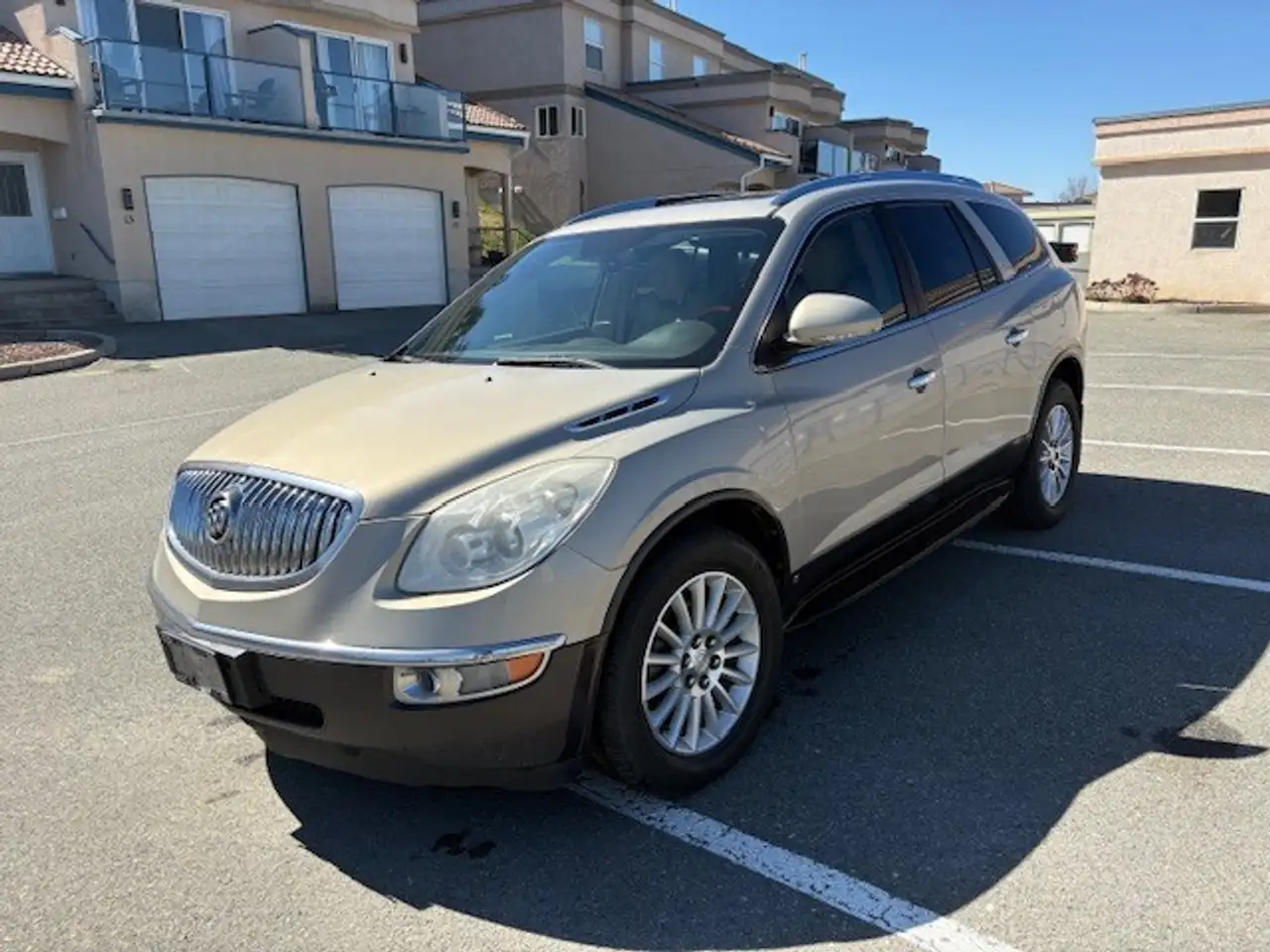 Buick Enclave снимка Buick Enclave
