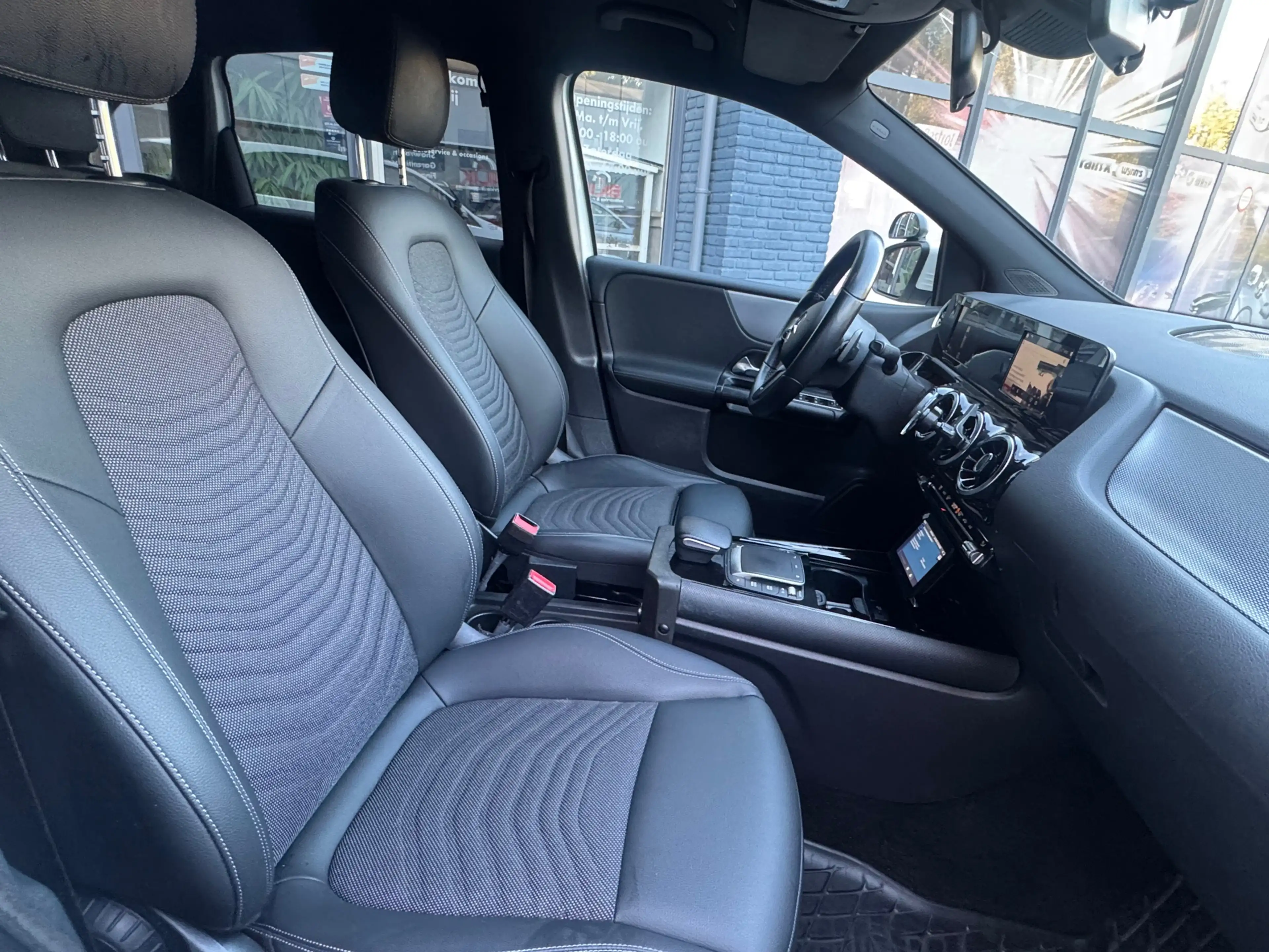 Mercedes-Benz B 200 200D | Clima | Navi | Camera | Taxi Klaar — photo 10