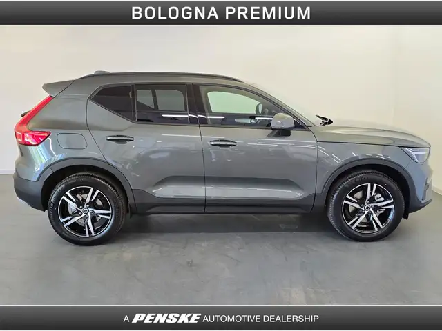 Volvo XC40 view 6
