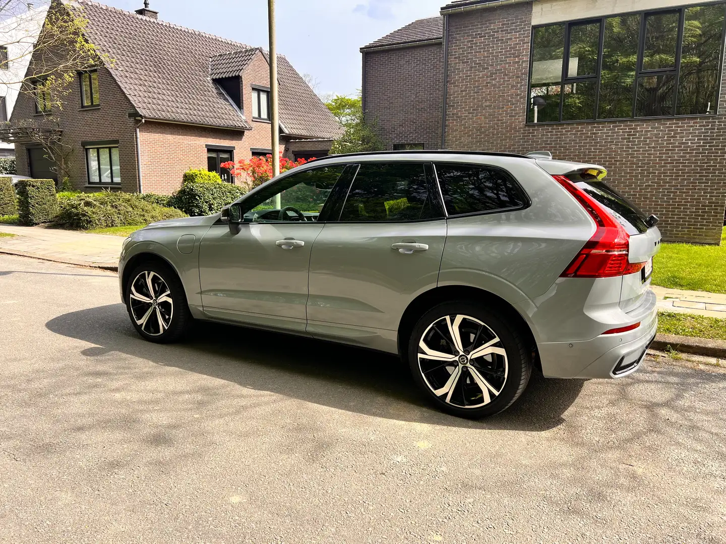 Volvo XC60 XC60 T6 AWD Recharge Ultimate Black Edition Gris - 2