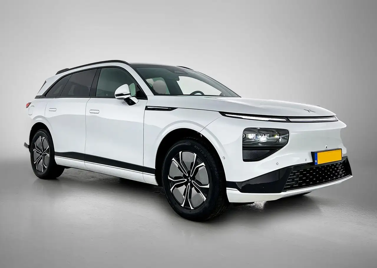 XPENG G9