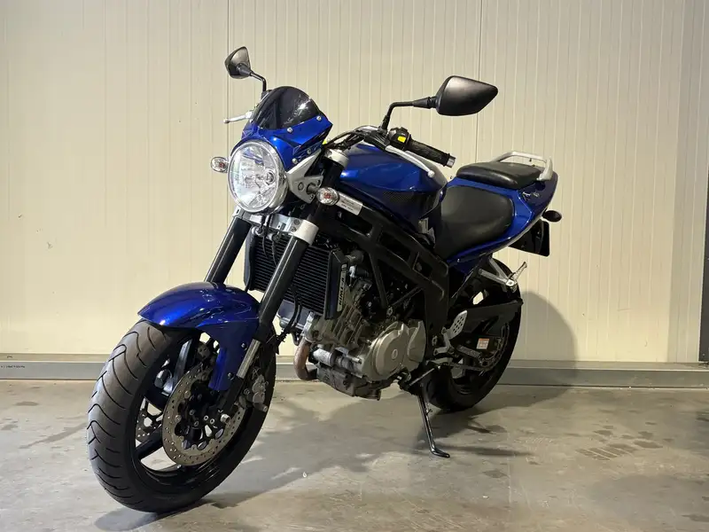 Hyosung GT 650 - foto 2