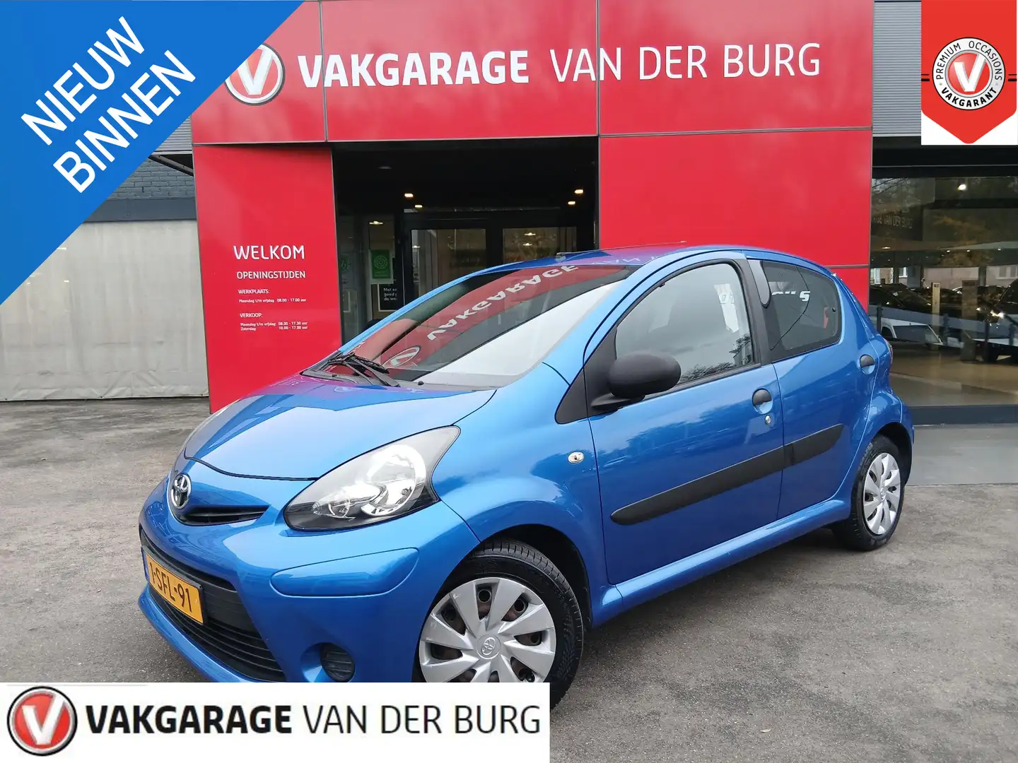 Toyota Aygo 1.0 VVT-i Now 9230 NAP kilometers! UNIEK! Blauw - 1