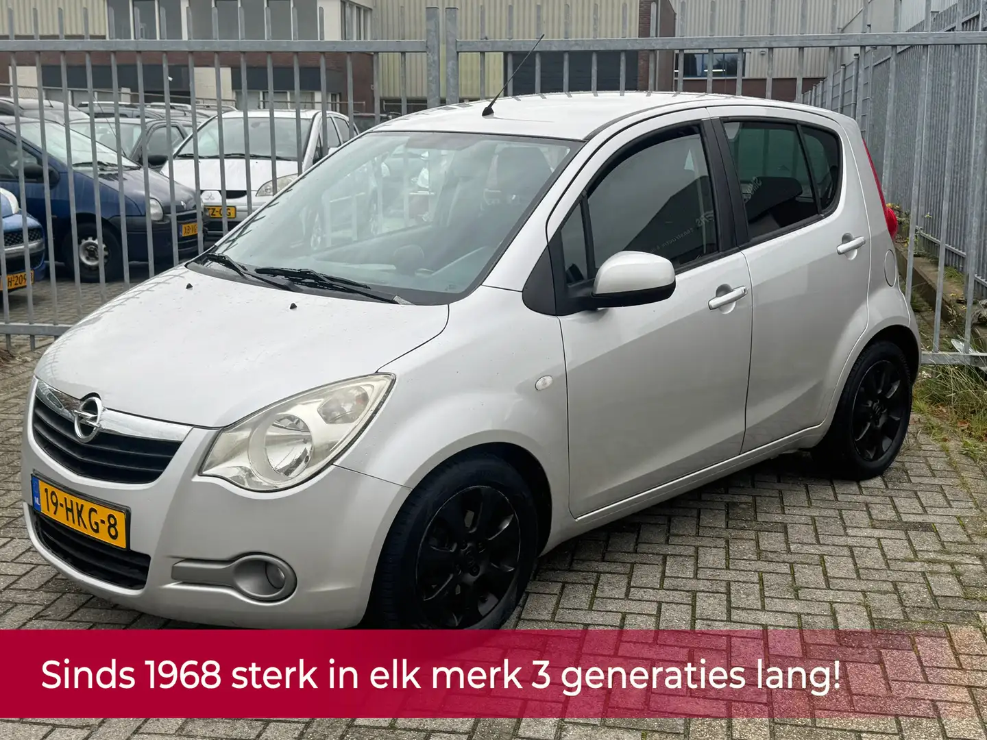 Opel Agila 1.2 Enjoy AUTOMAAT! 1e eigenaar l NL AUTO NAP l Ai Grau - 1