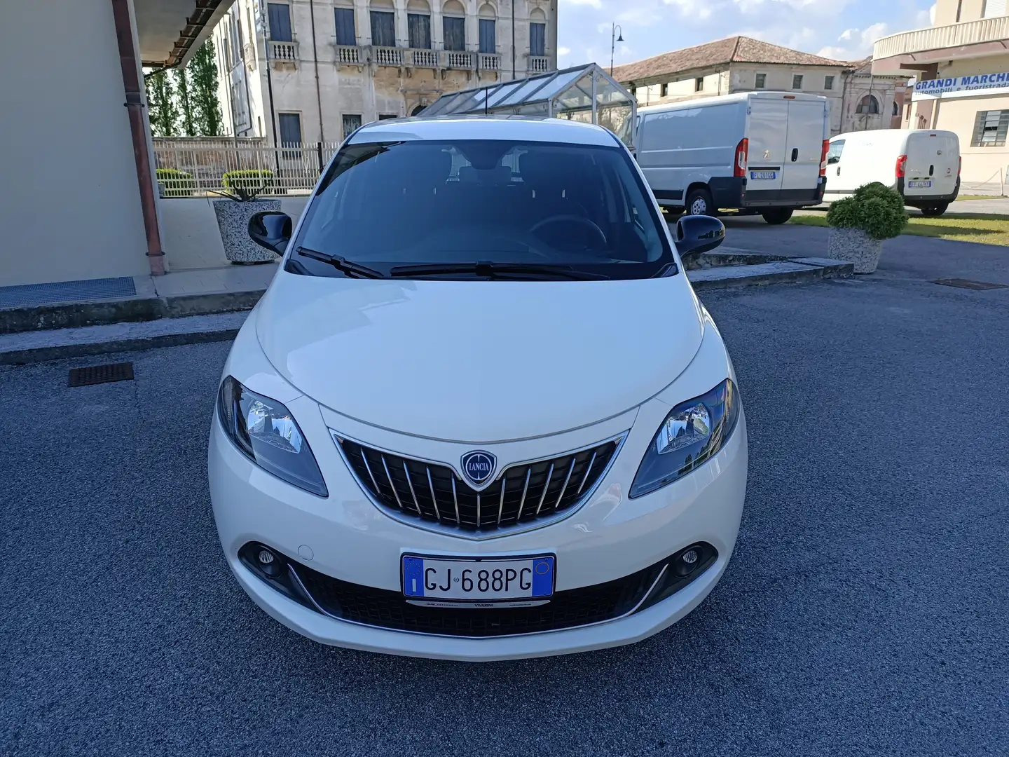 Lancia Ypsilon 1.0 firefly hybrid Gold Bianco - 2