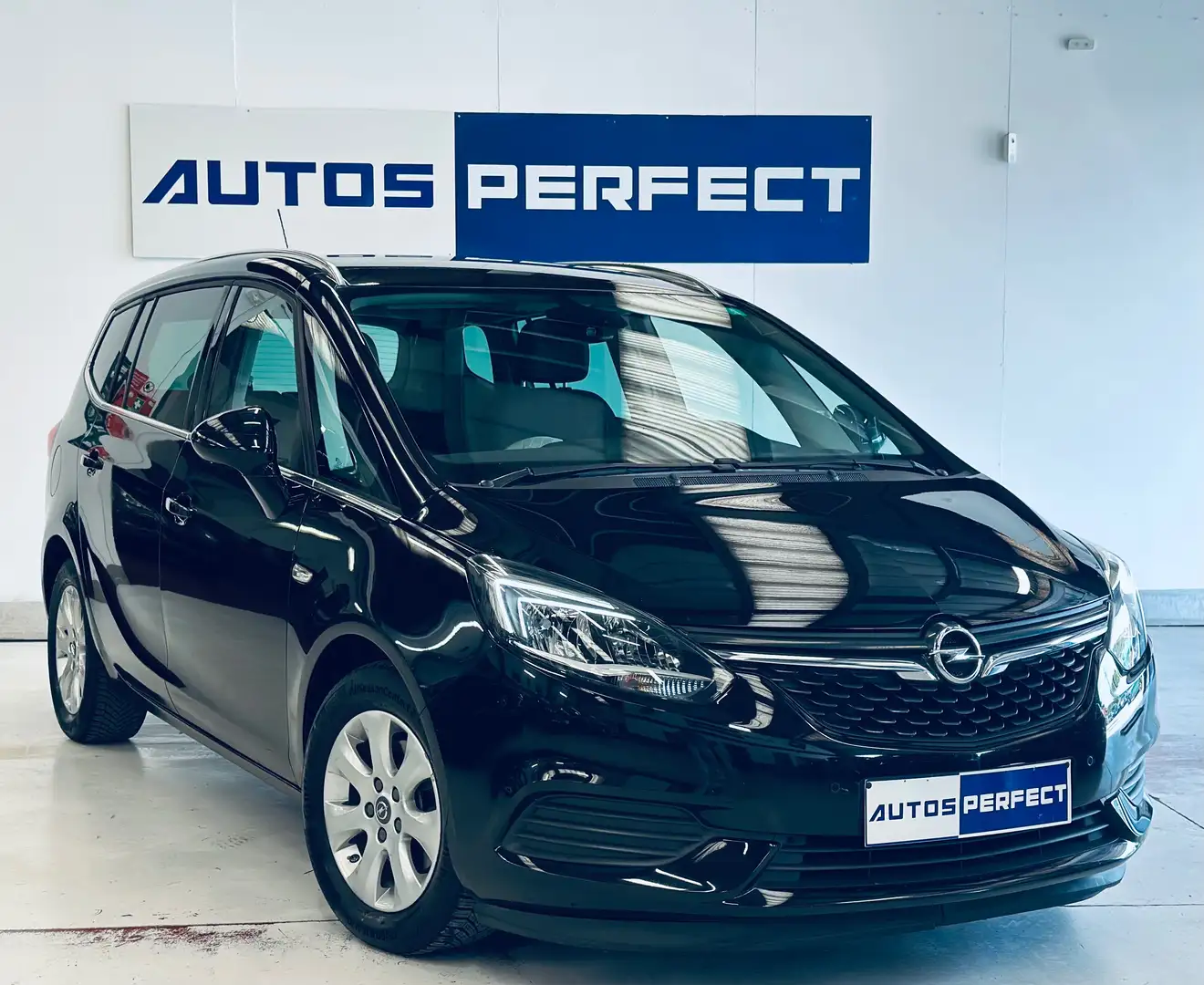 Opel Zafira Tourer 1.4 Turbo Edition CARPLAY PDC CLIM BLUETOOTH XENON Noir - 2