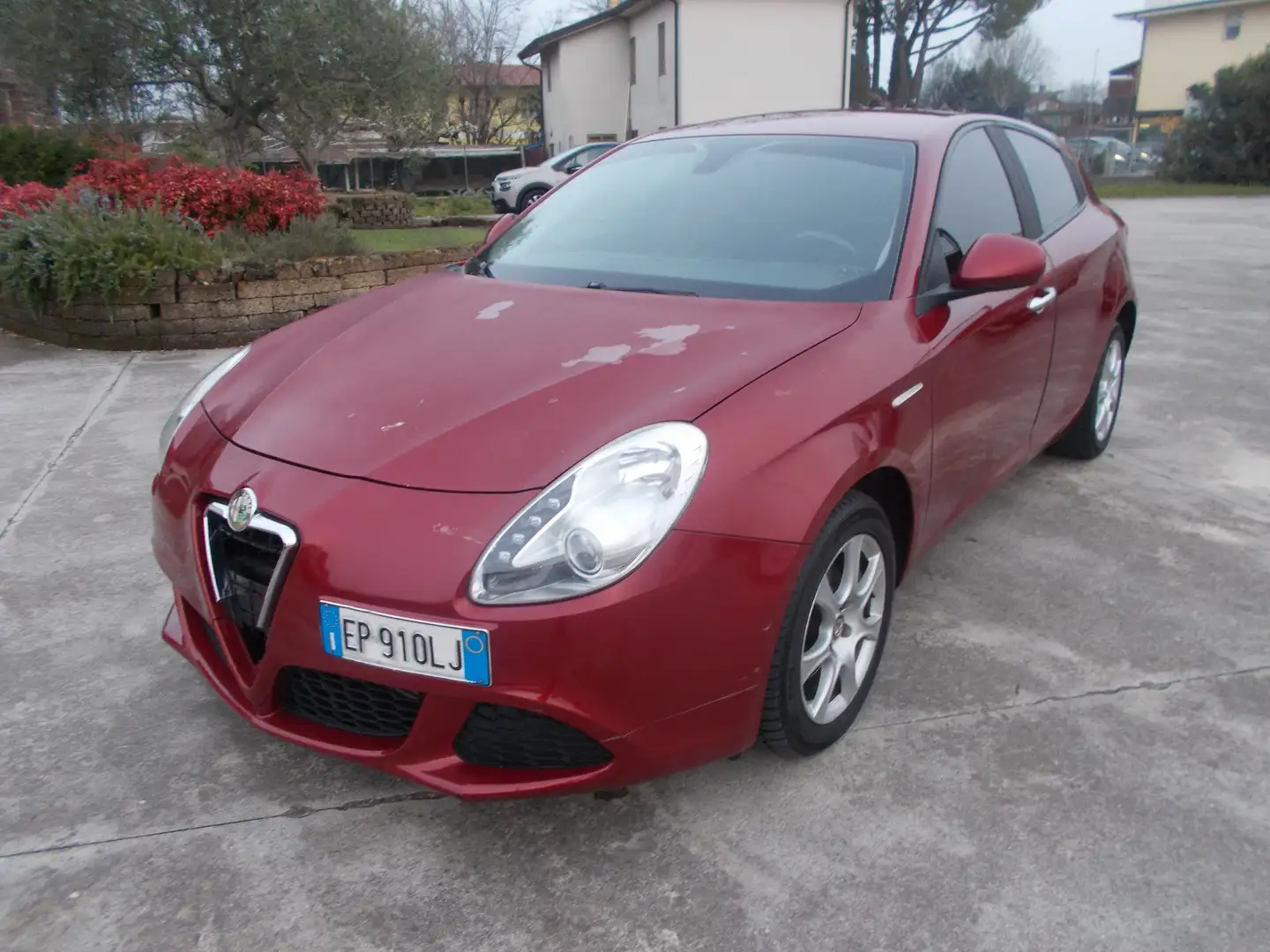 Alfa Romeo Giulietta 1.6 jtdm(2) Progression Rouge - 1