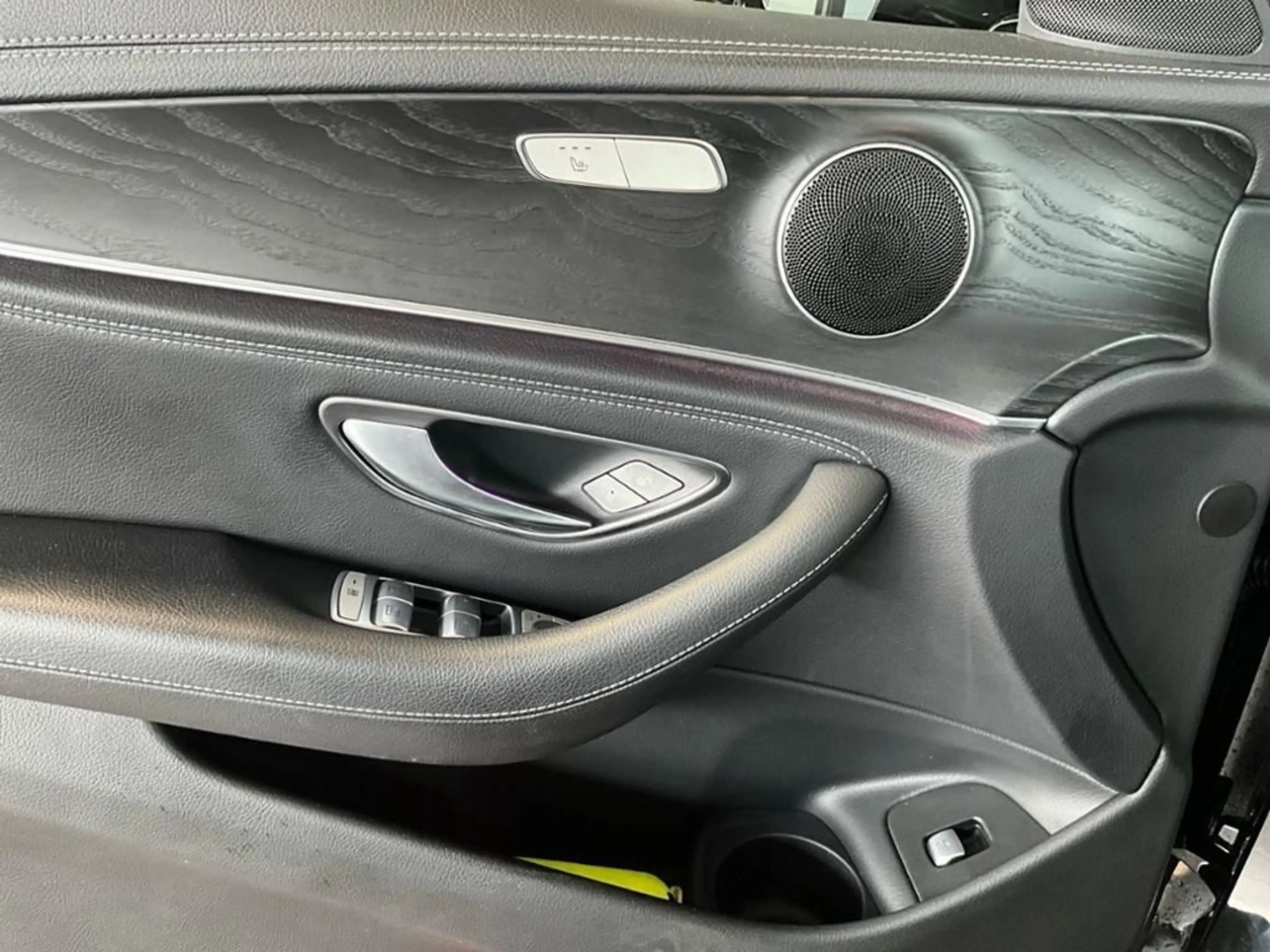 Mercedes-Benz E 400 d T 4MATIC AMG Style 360 ACC AUT Kam. LED — photo 14