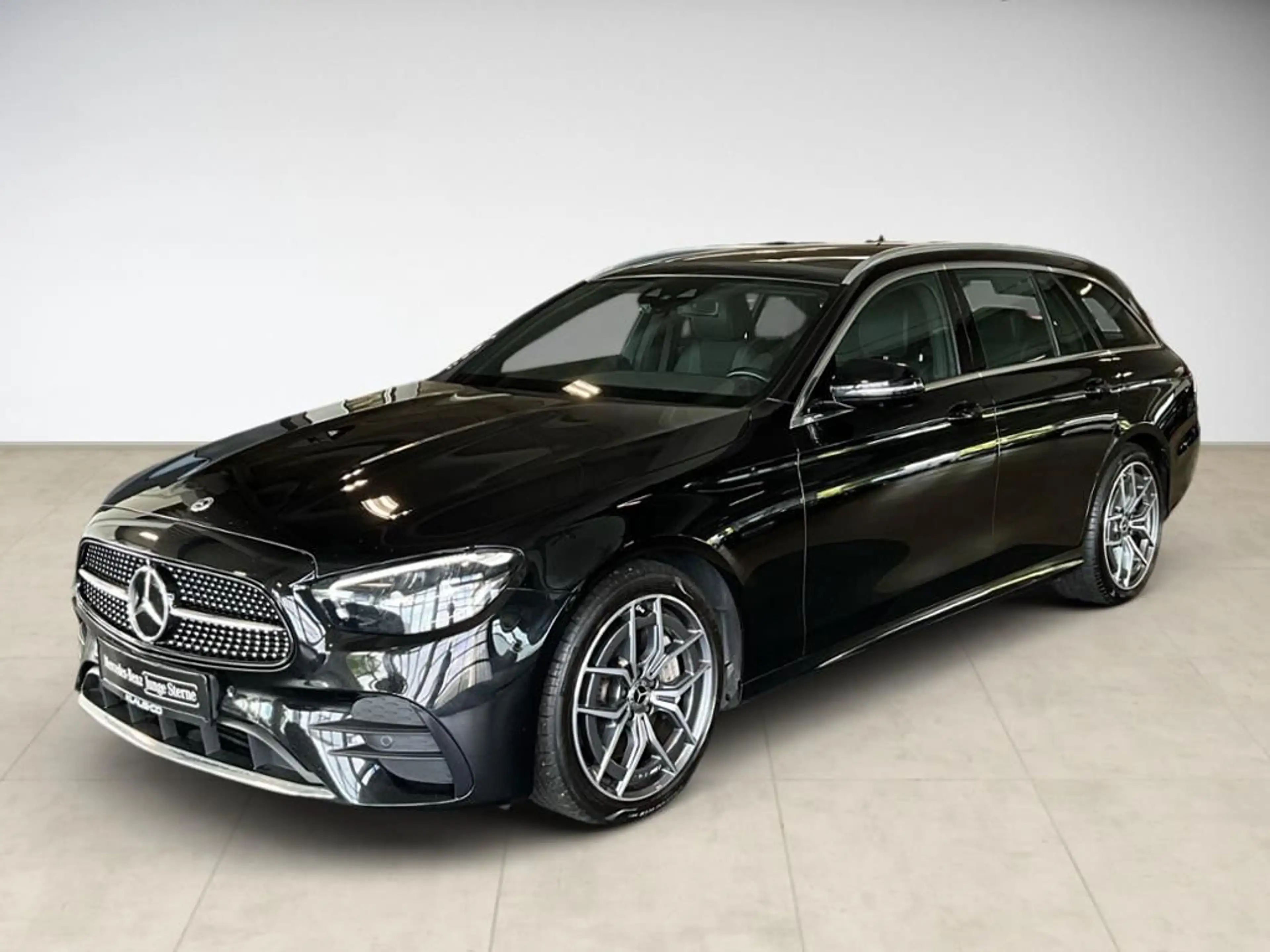 Mercedes-Benz E 400 d T 4MATIC AMG Style 360 ACC AUT Kam. LED