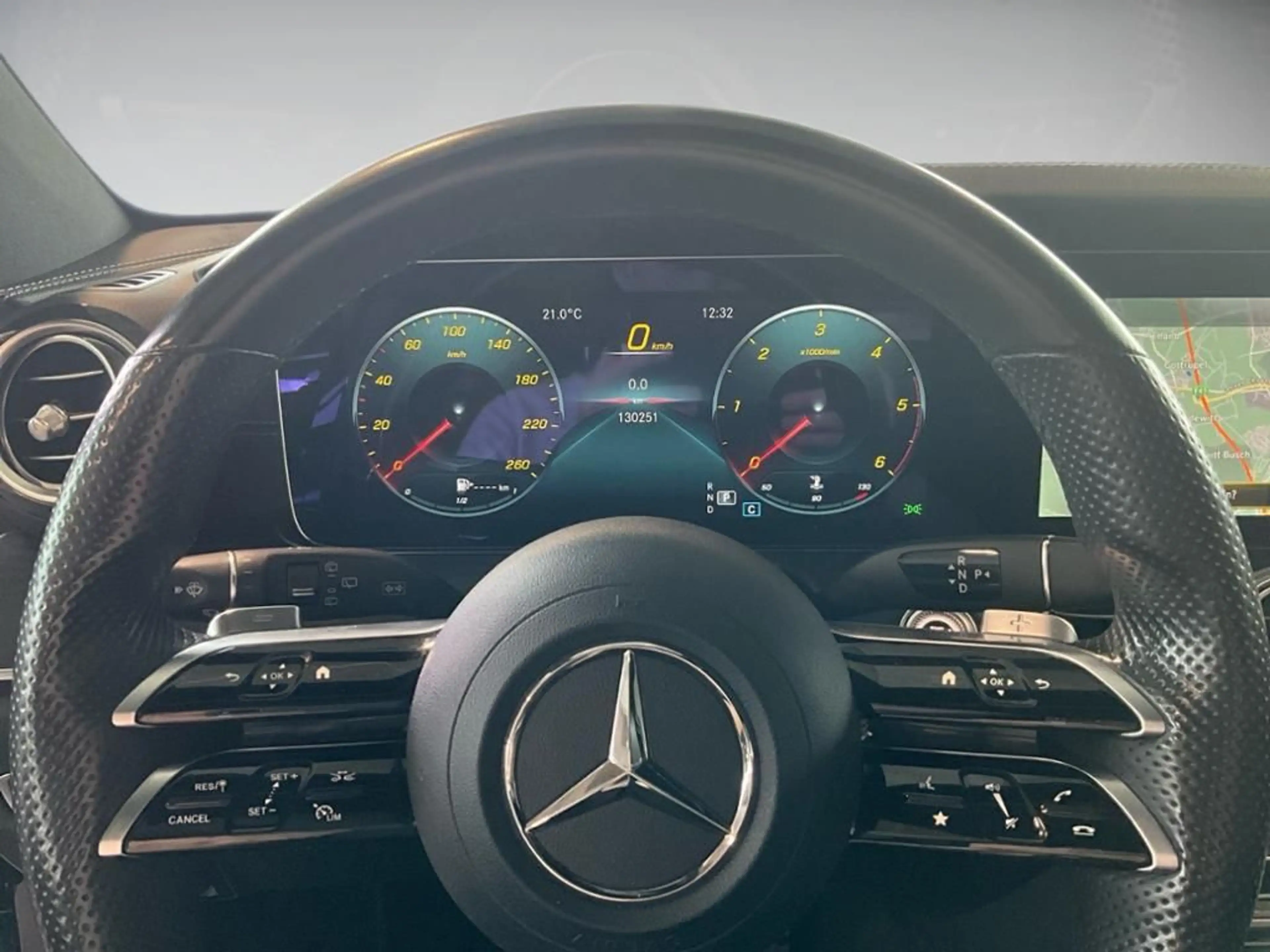 Mercedes-Benz E 400 d T 4MATIC AMG Style 360 ACC AUT Kam. LED — photo 8
