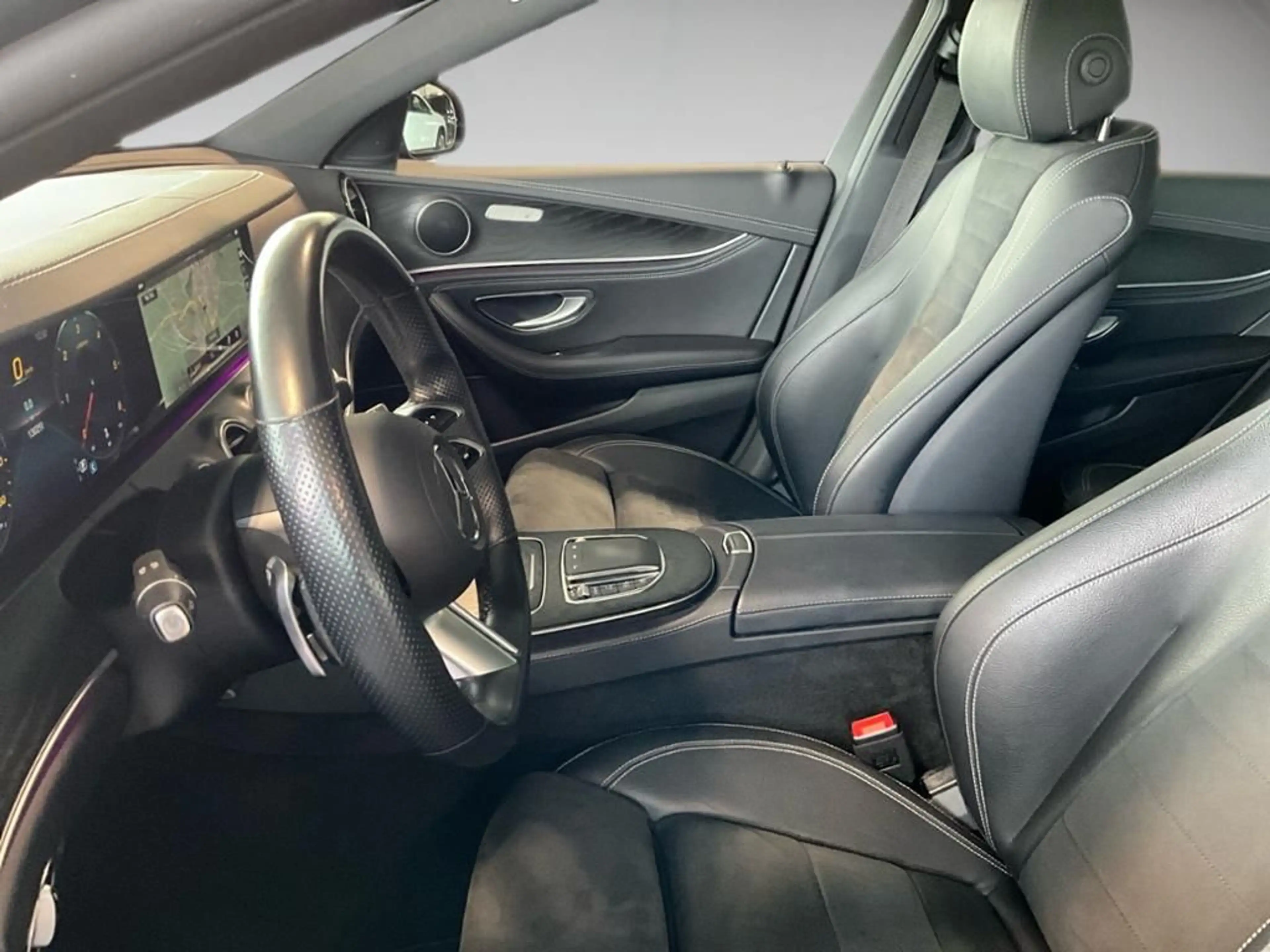 Mercedes-Benz E 400 d T 4MATIC AMG Style 360 ACC AUT Kam. LED — photo 12