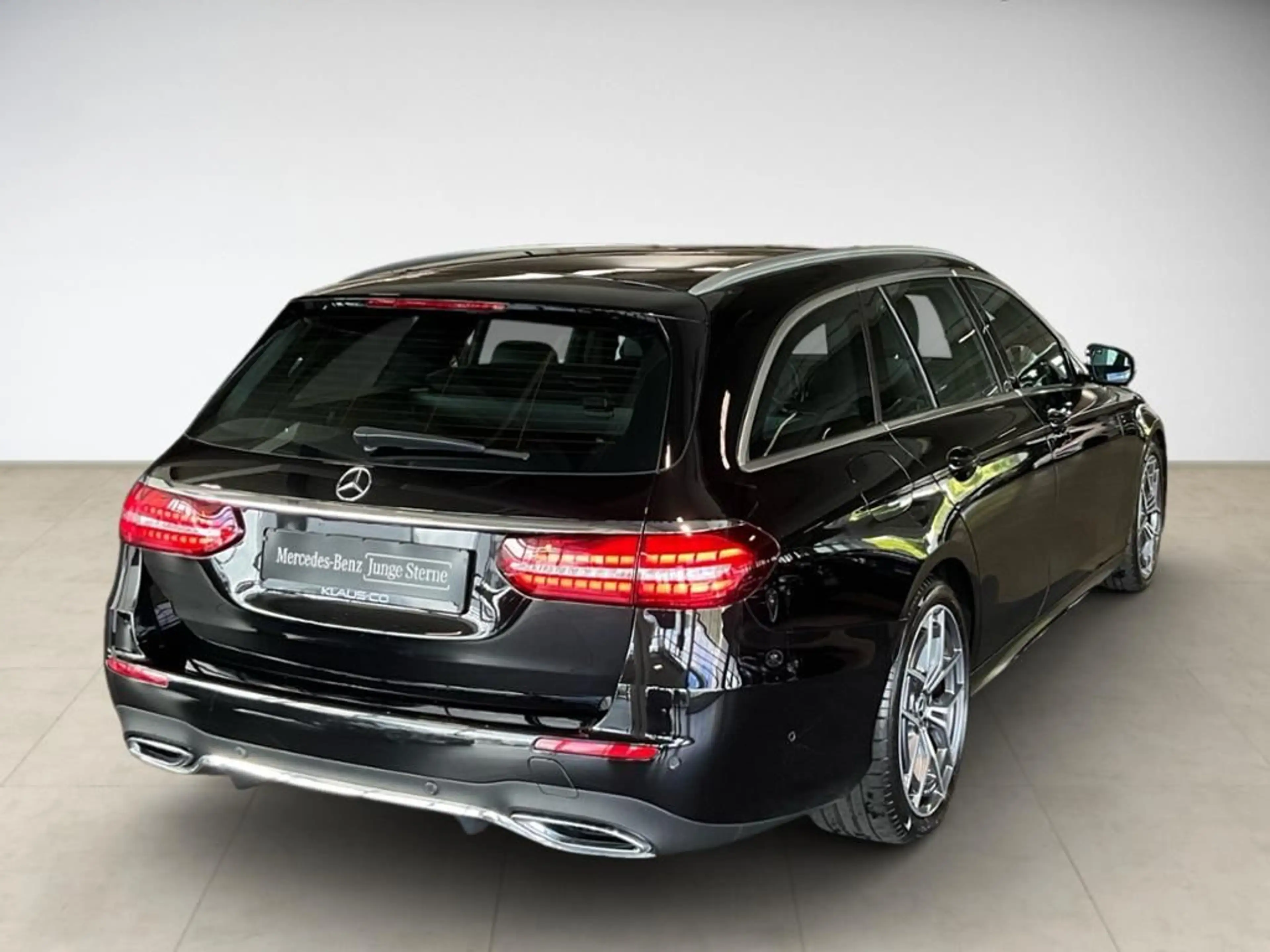 Mercedes-Benz E 400 d T 4MATIC AMG Style 360 ACC AUT Kam. LED — photo 6