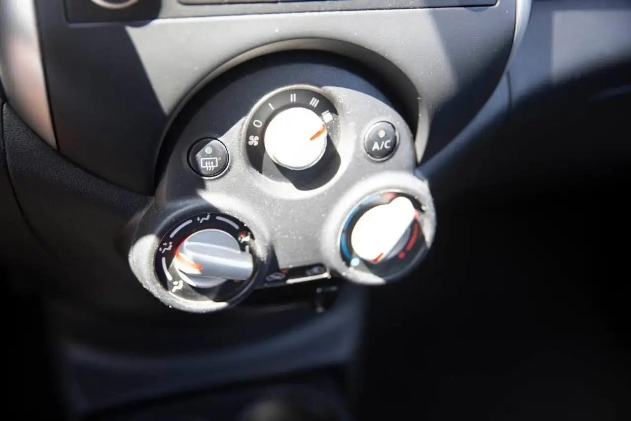 Nissan Micra снимка Nissan Micra