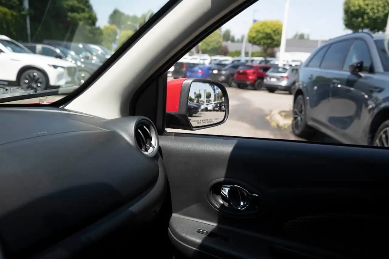 Nissan Micra снимка Nissan Micra