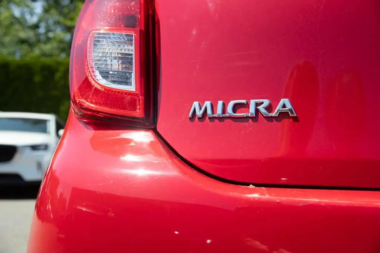 Nissan Micra снимка Nissan Micra