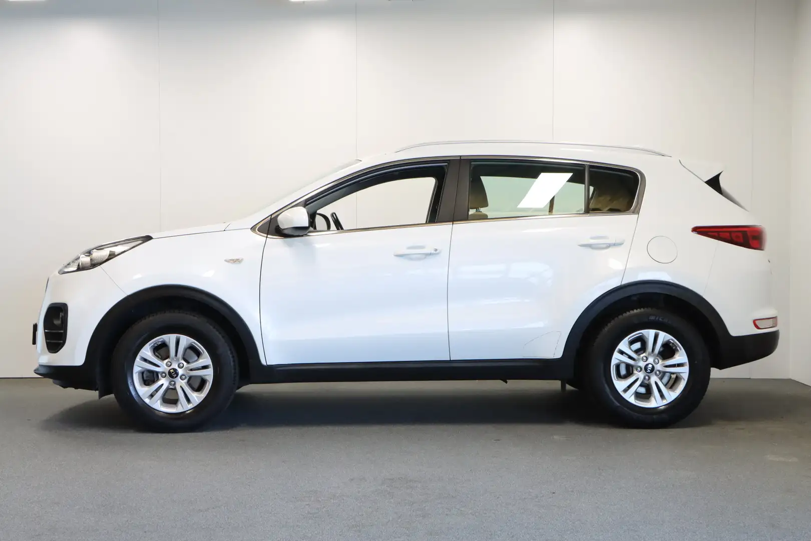 Kia Sportage 1.6 GDI ComfortLine Navigator Blanc - 2