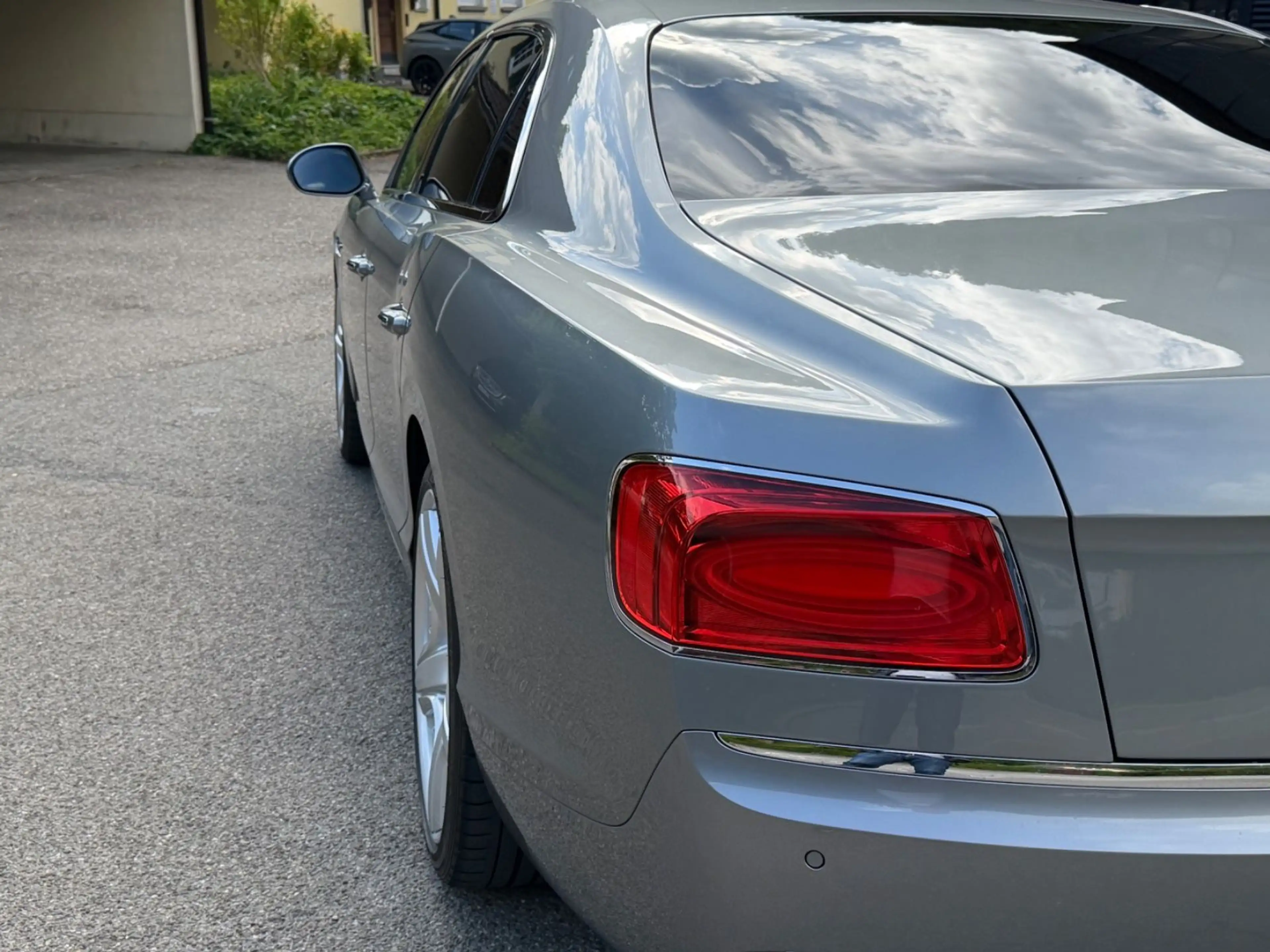 Bentley Flying Spur V8 * RSE+TV/MULLINER 21 ZOLL/ ACC*1A — photo 12