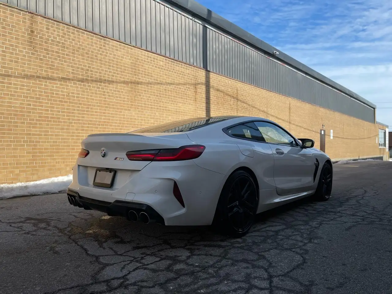 BMW M8 снимка BMW M8