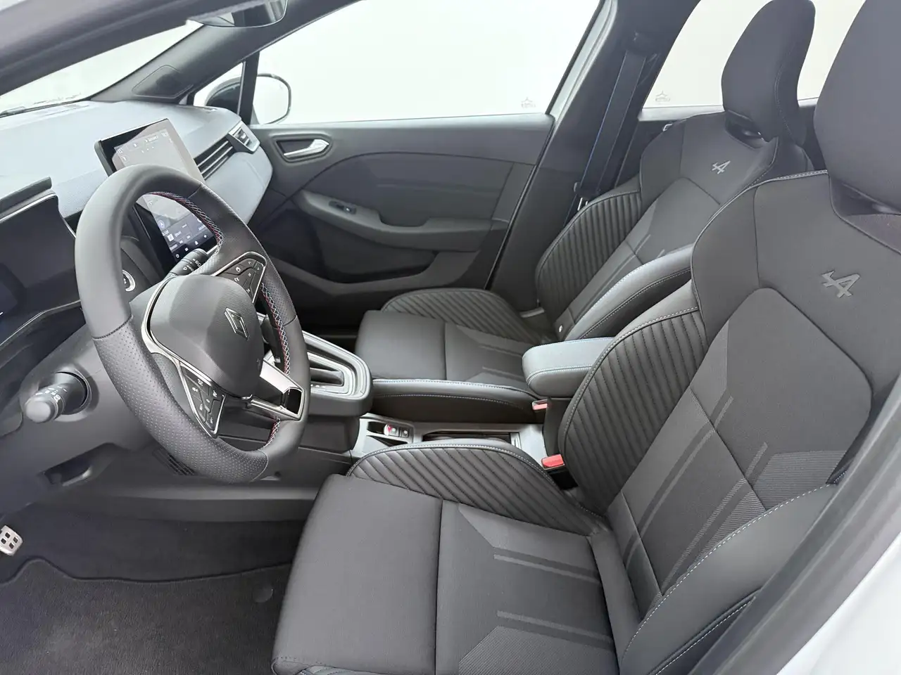 Renault Clio 2026 — фото 13