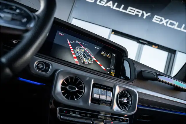 Mercedes-Benz G-Class view 13