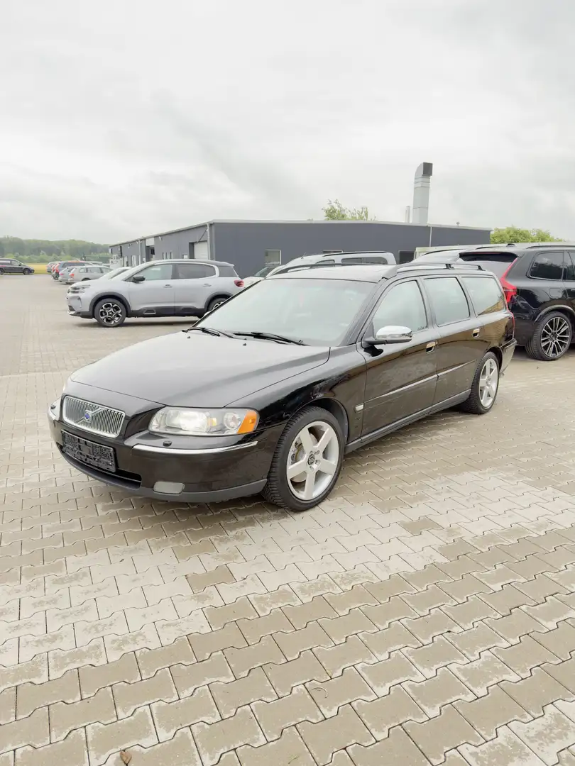 Volvo V70 2.5 T Kinetic Benzin/Flüssiggas Schwarz - 1