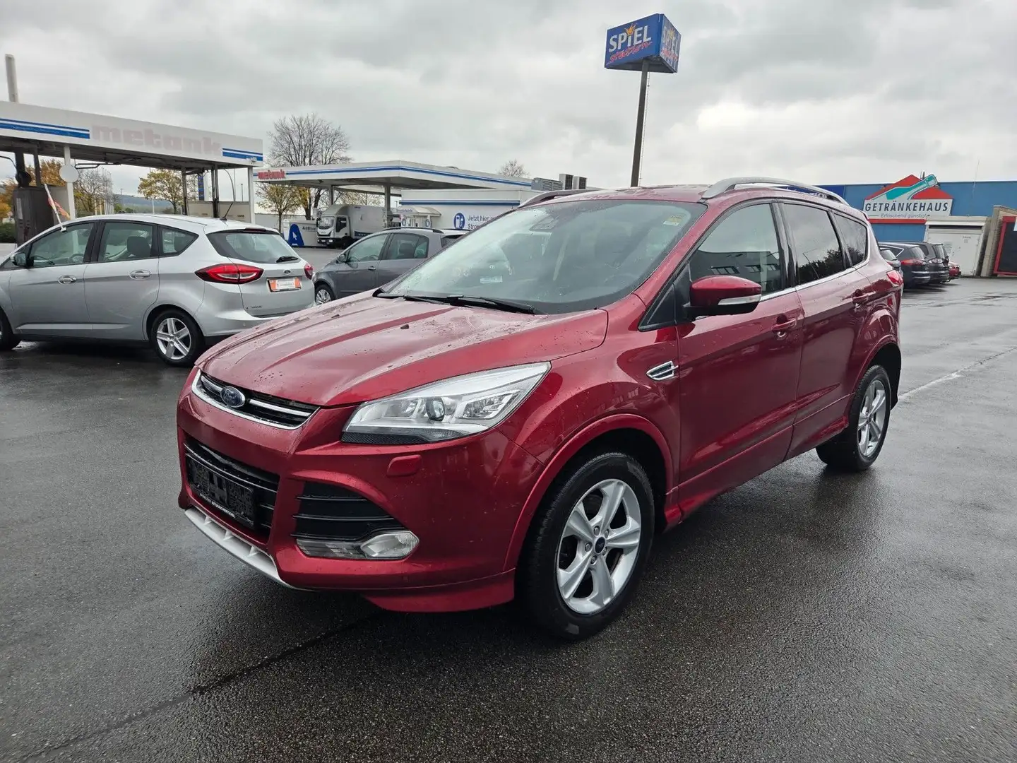 Ford Kuga Individual Rouge - 1