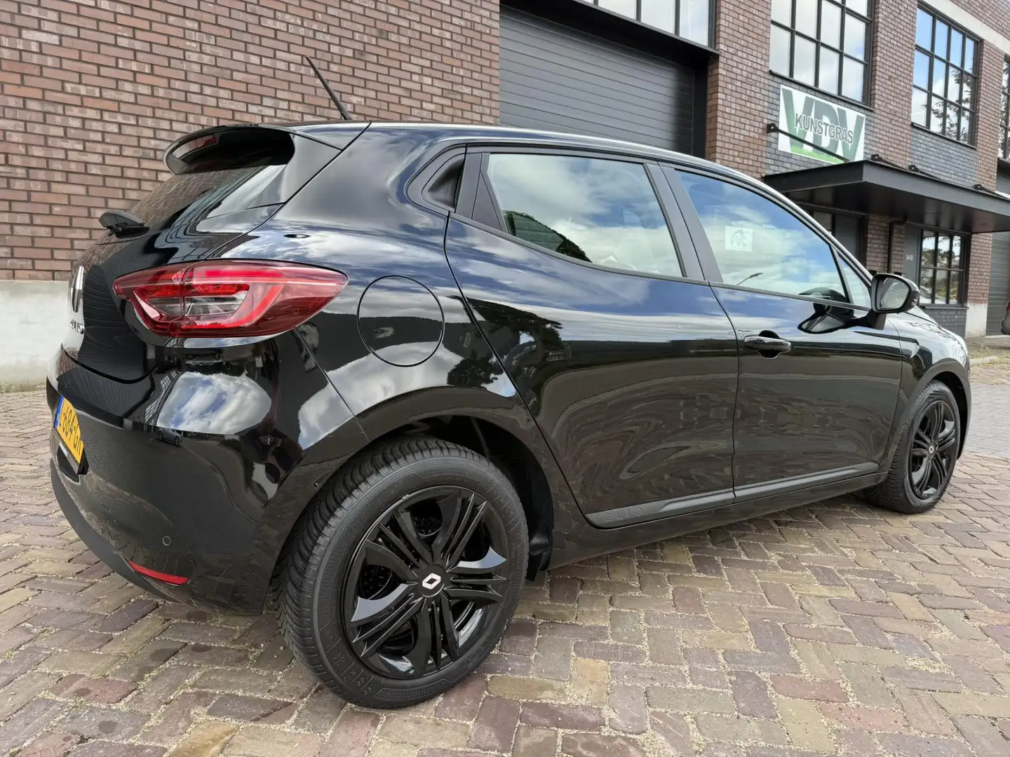 Renault Clio 1.0 TCe / Navigatie / Apple CarPlay - Android / 1e Zwart - 2