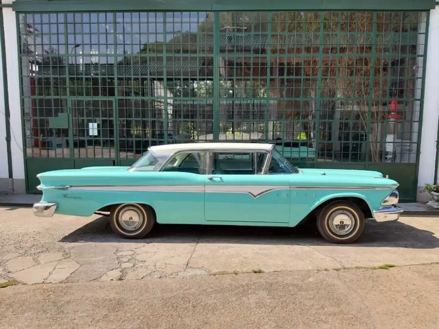 Ford Edsel Ranger 2-Door Hardtop Coupè Bleu - 2