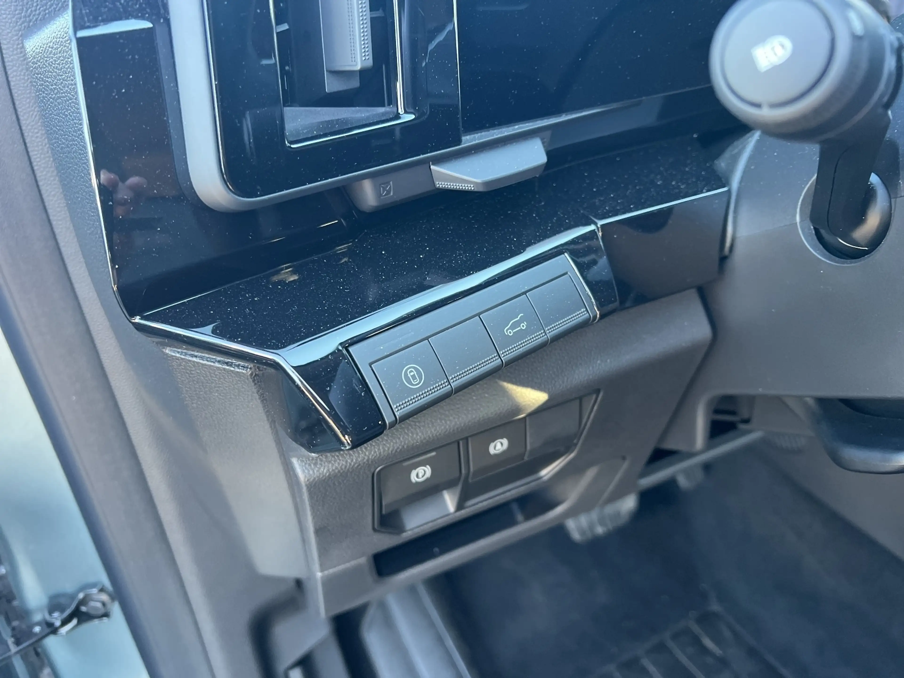 Renault Espace VI 1.2 E-TECH Hybrid 200 Techno 7-Sitze — photo 8