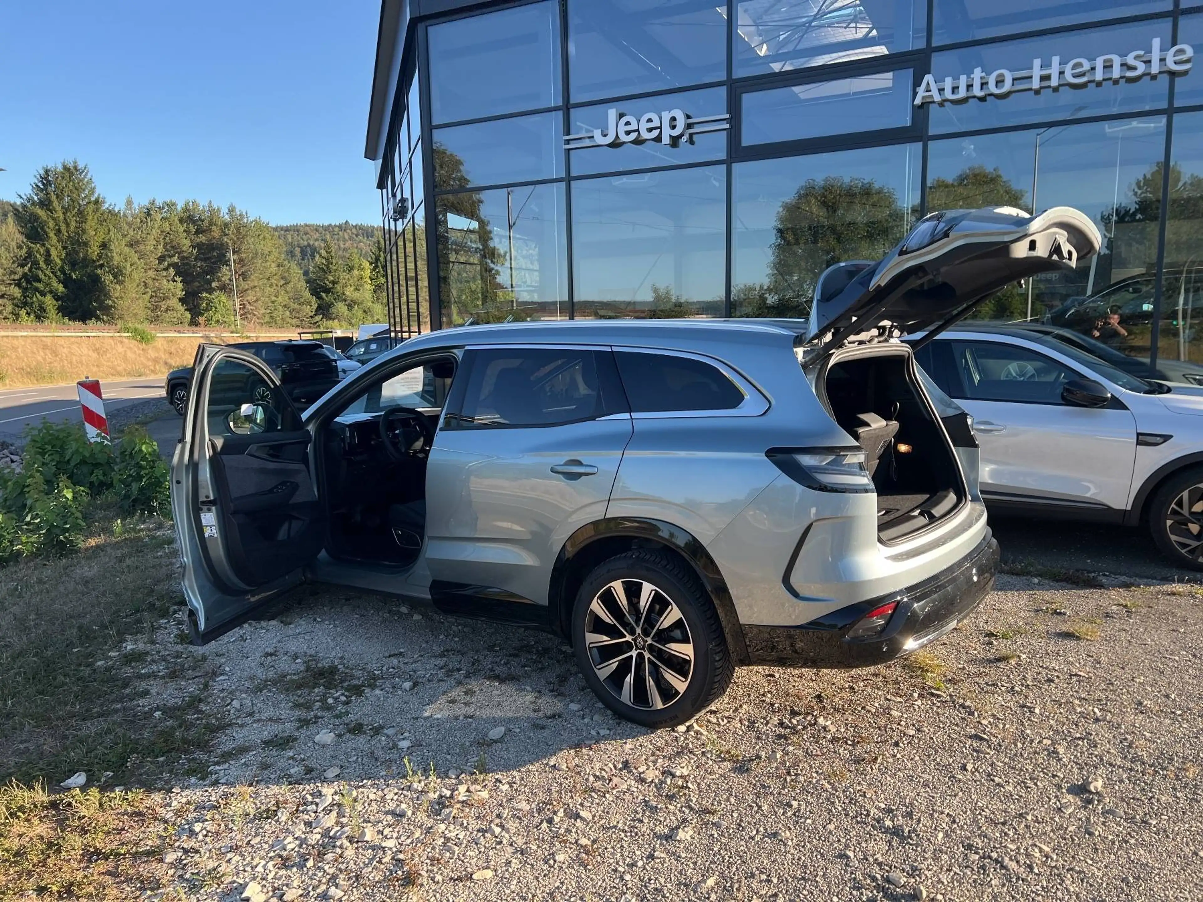 Renault Espace VI 1.2 E-TECH Hybrid 200 Techno 7-Sitze — photo 6