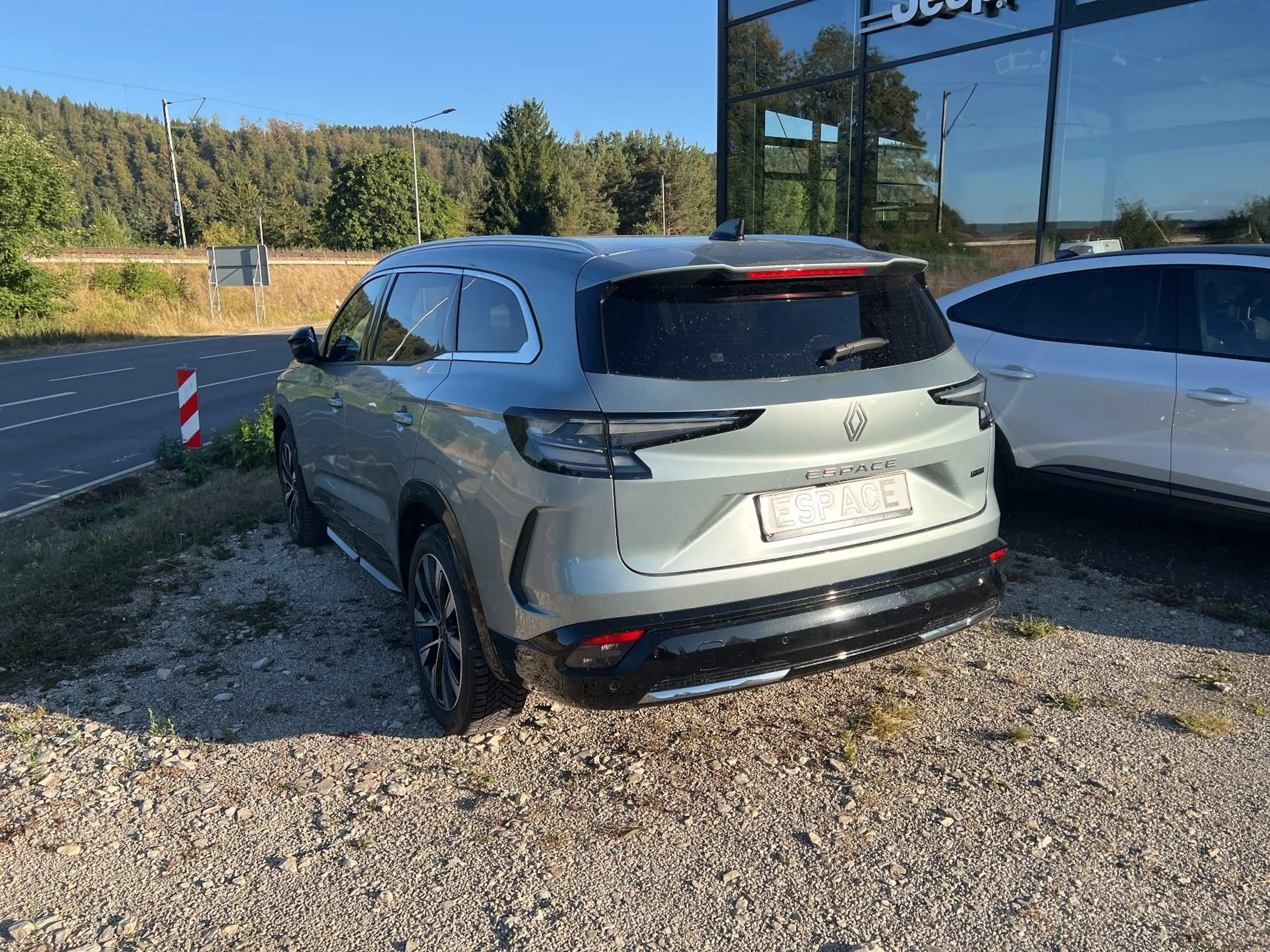 Renault Espace VI 1.2 E-TECH Hybrid 200 Techno 7-Sitze — photo 4
