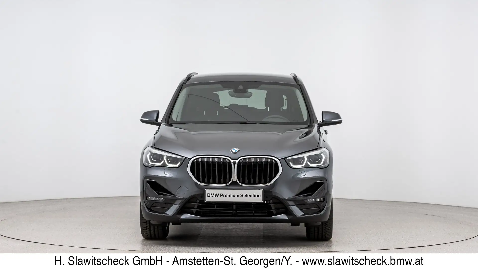 BMW X1 sDrive18i F48 Gris - 2