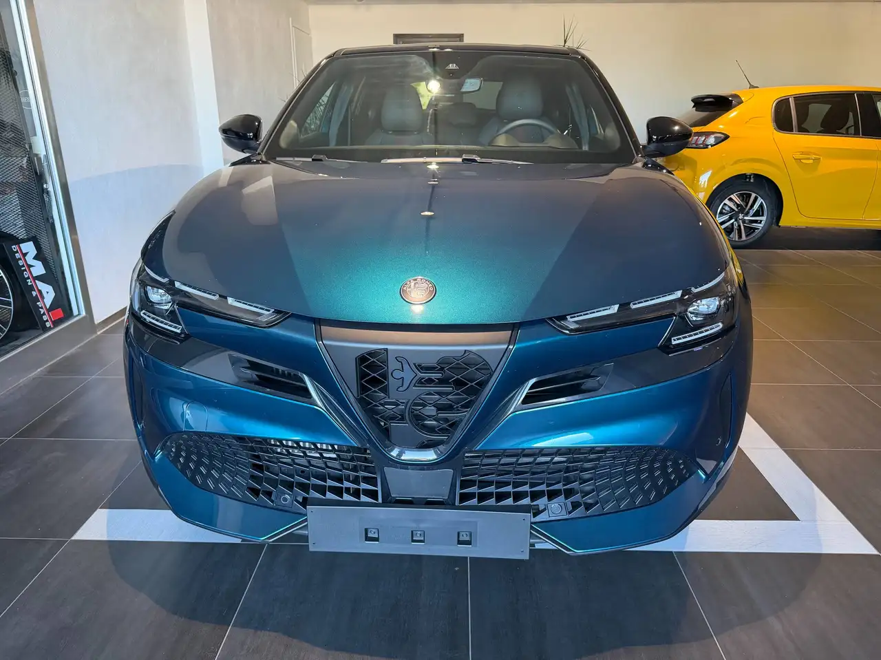 Alfa Romeo Junior 2025